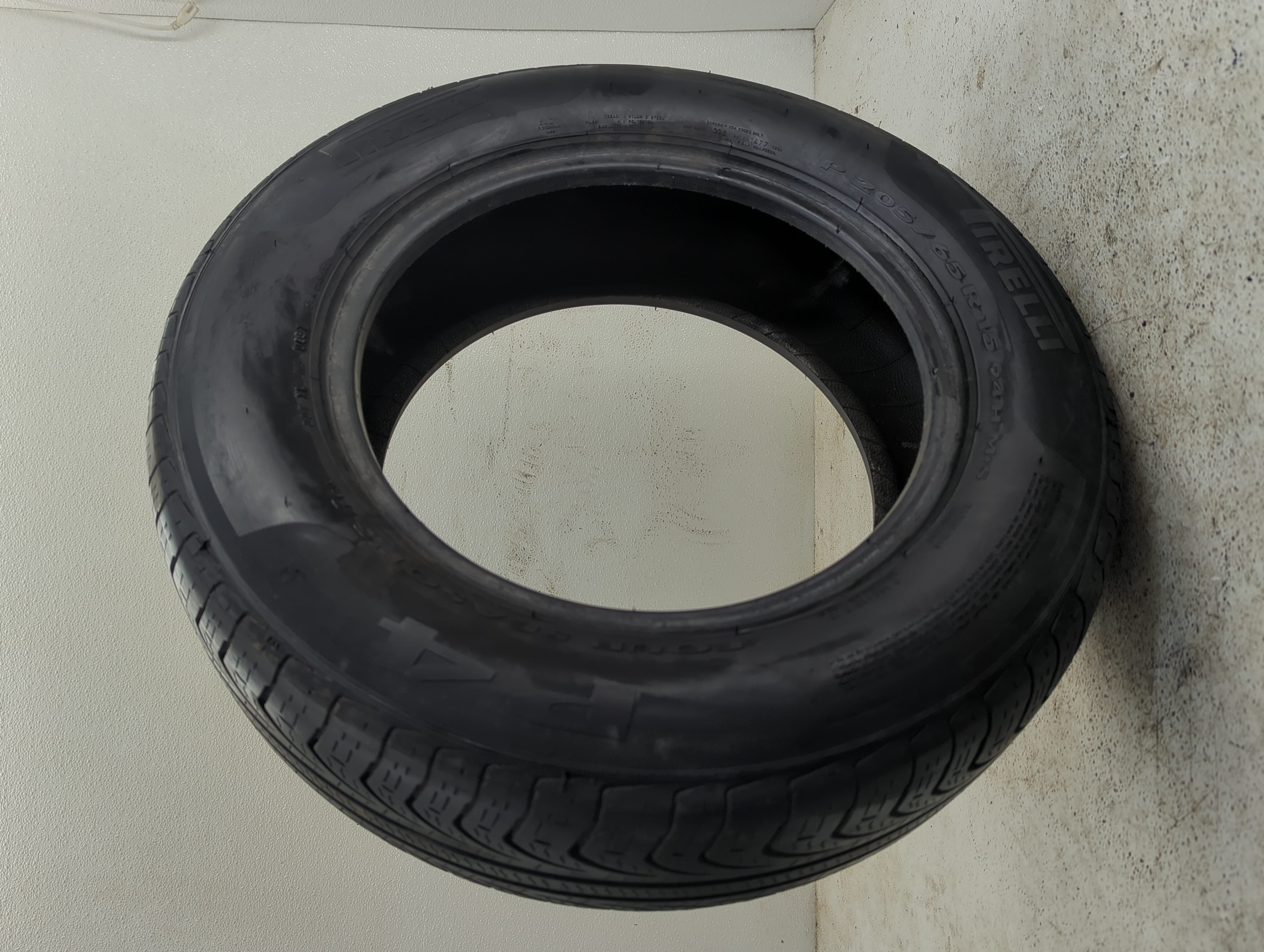 Used Tire P205/65R15 FIRELLI P4 94H - Tread Depth 9/32 - Oemusedautoparts1.com