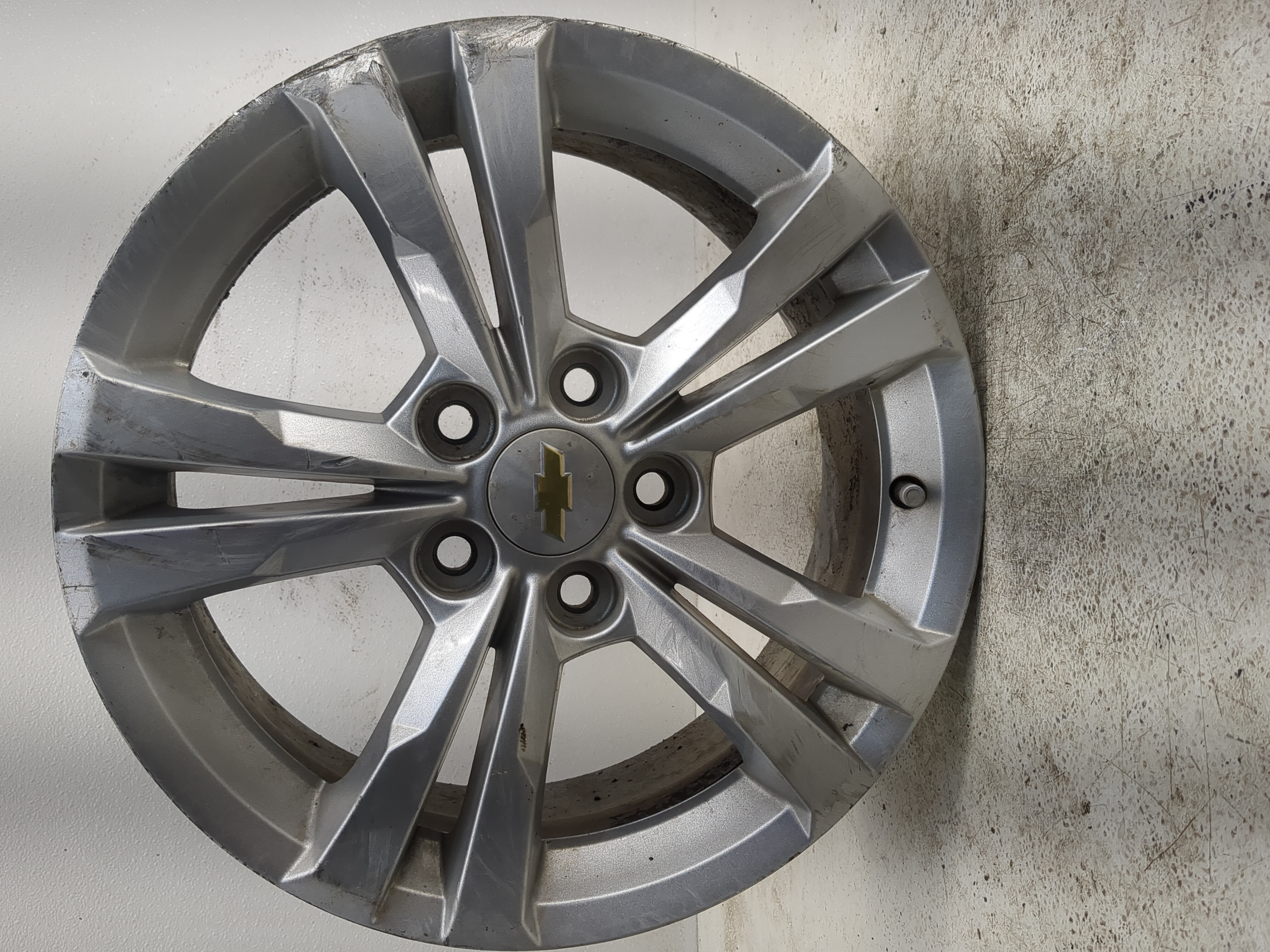 2010-2017 Chevrolet Equinox Oem Wheel Rim 1128713 - Oemusedautoparts1.com