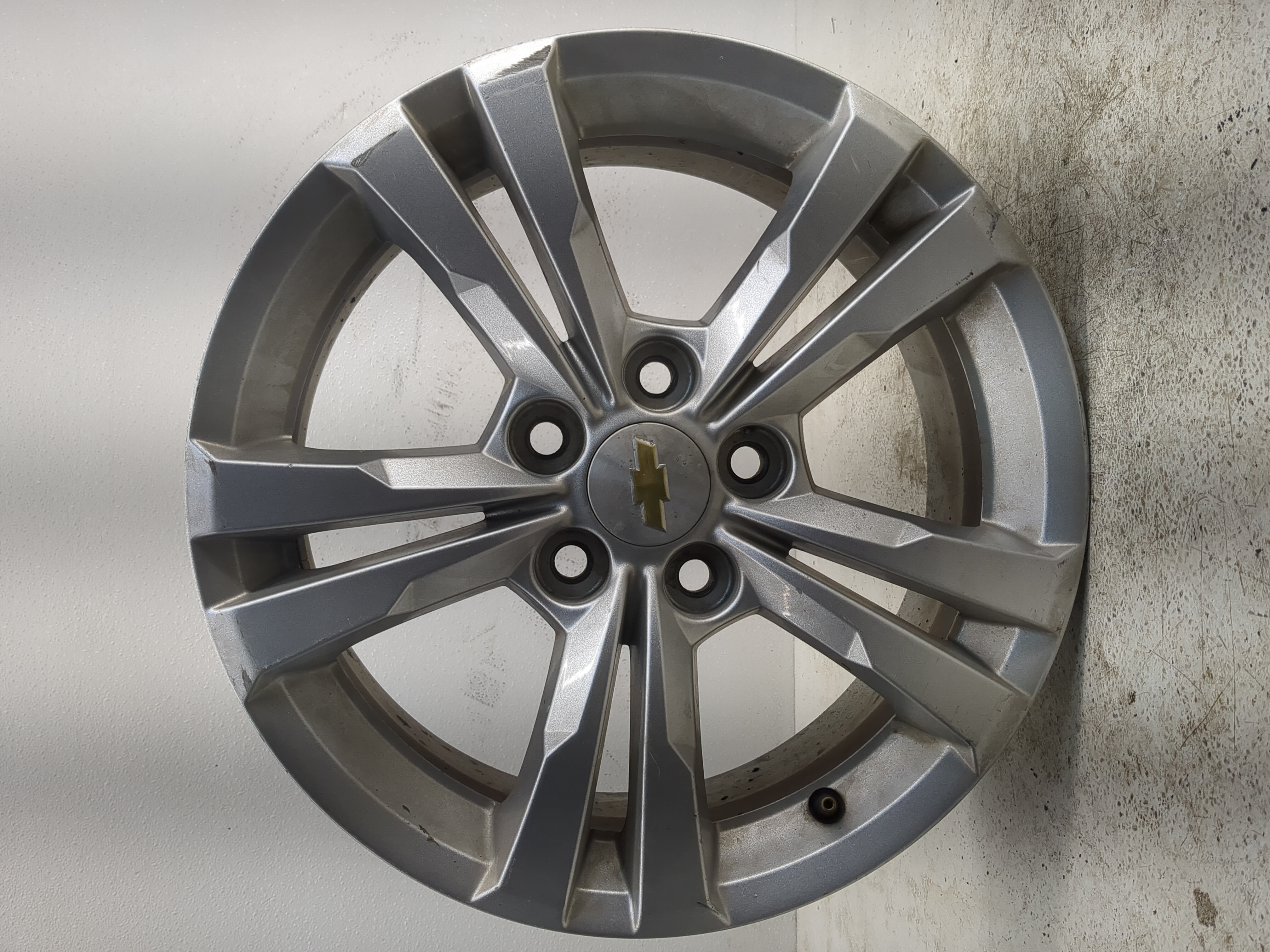 2010-2017 Chevrolet Equinox Oem Wheel Rim 1128714 - Oemusedautoparts1.com
