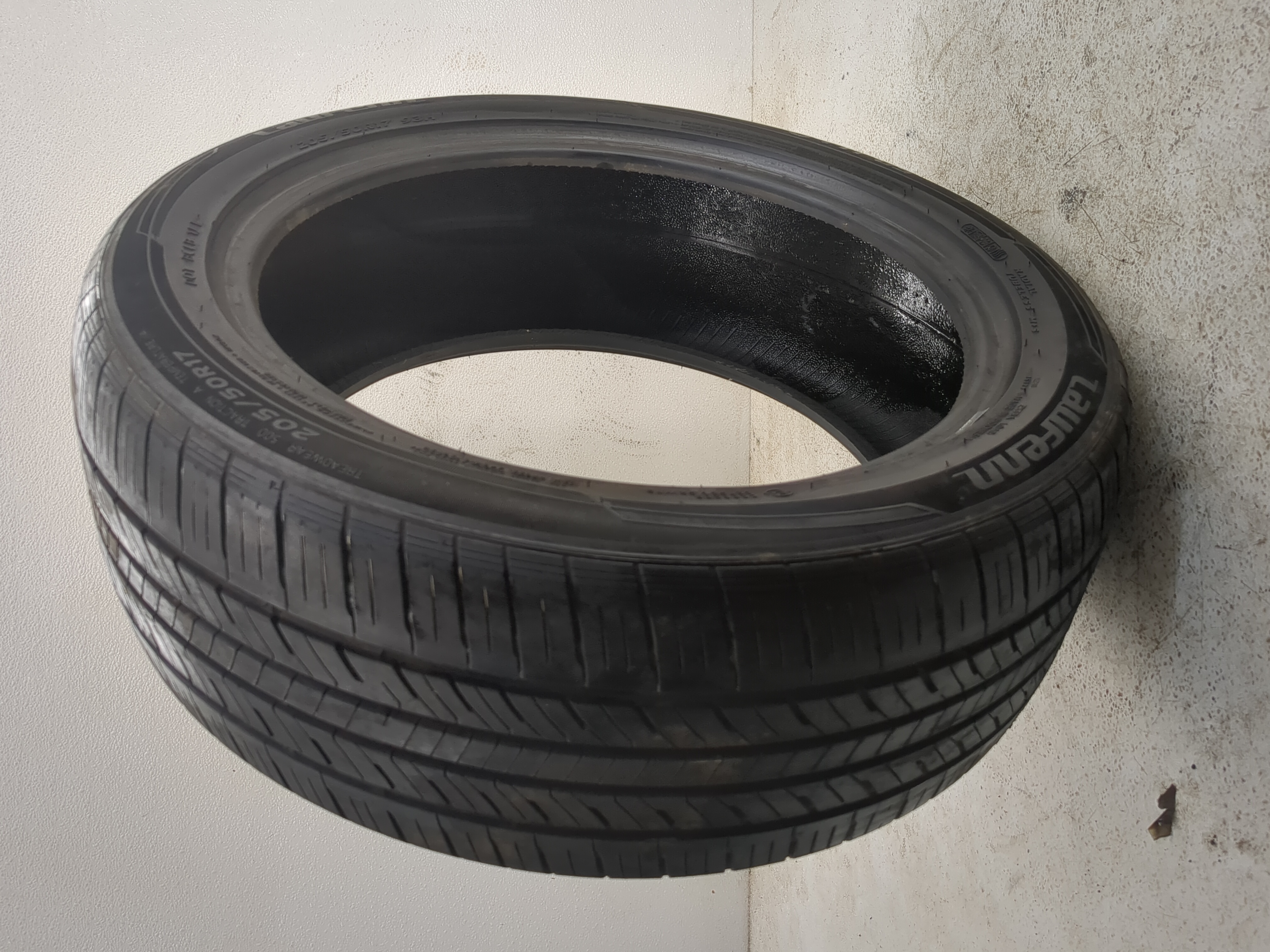 Used Tire 205/50R17 LAUFENN G FIT AS 93H - Tread Depth 7/32 - Oemusedautoparts1.com