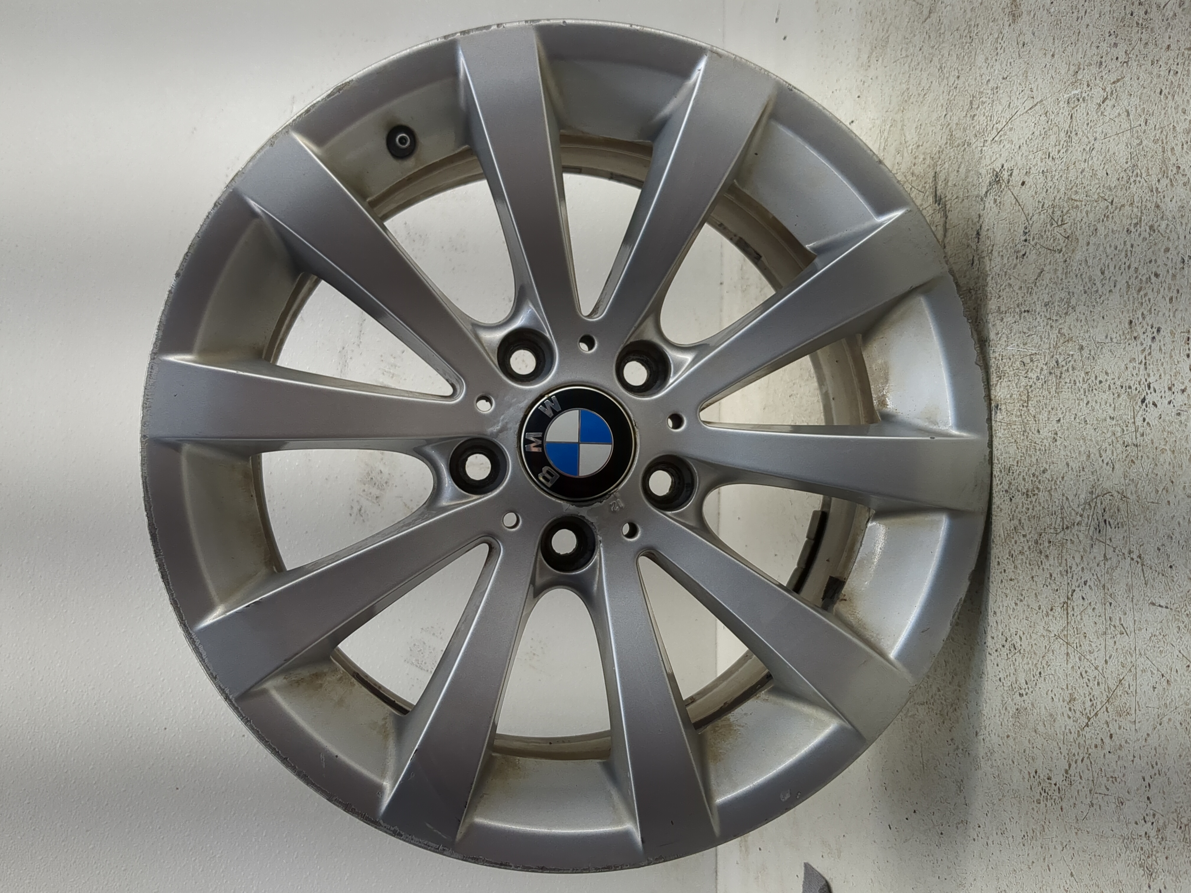 2008-2011 Bmw 323i Oem Wheel Rim 1137260 - Oemusedautoparts1.com