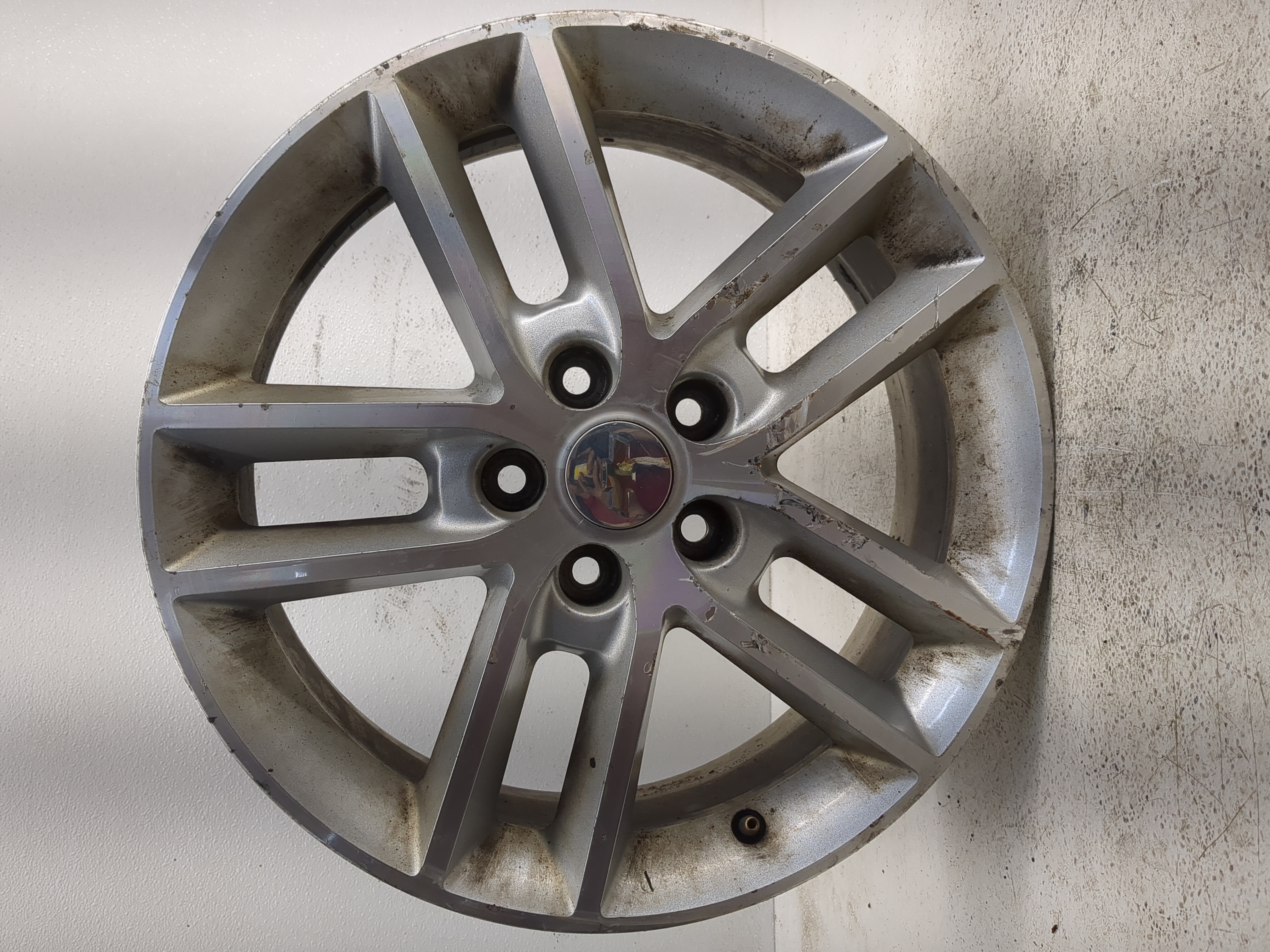 Picture of 2008-2016 Chevrolet Impala Oem Wheel Rim 1137273