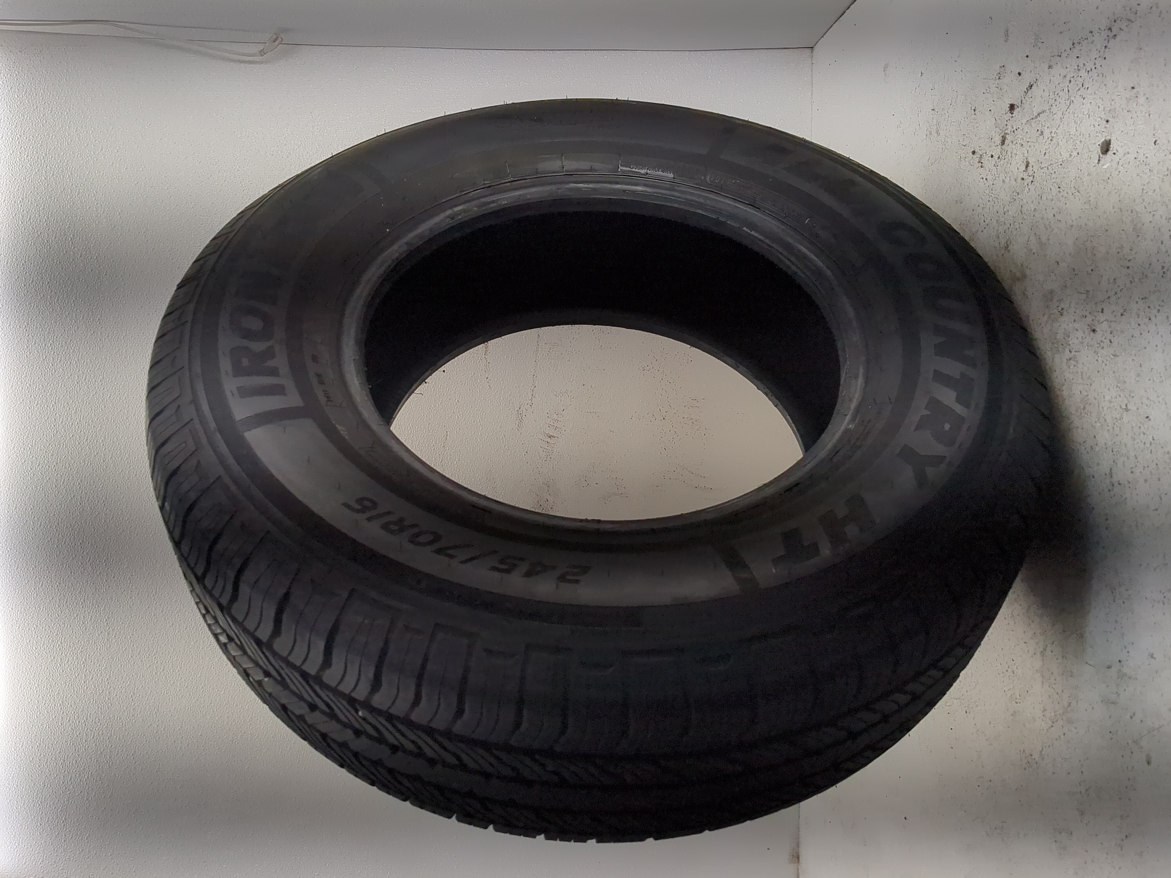Used Tire 245/70R16 IRONMAN ALL TOURING HT 107T - Tread Depth 9.5/32 - Oemusedautoparts1.com
