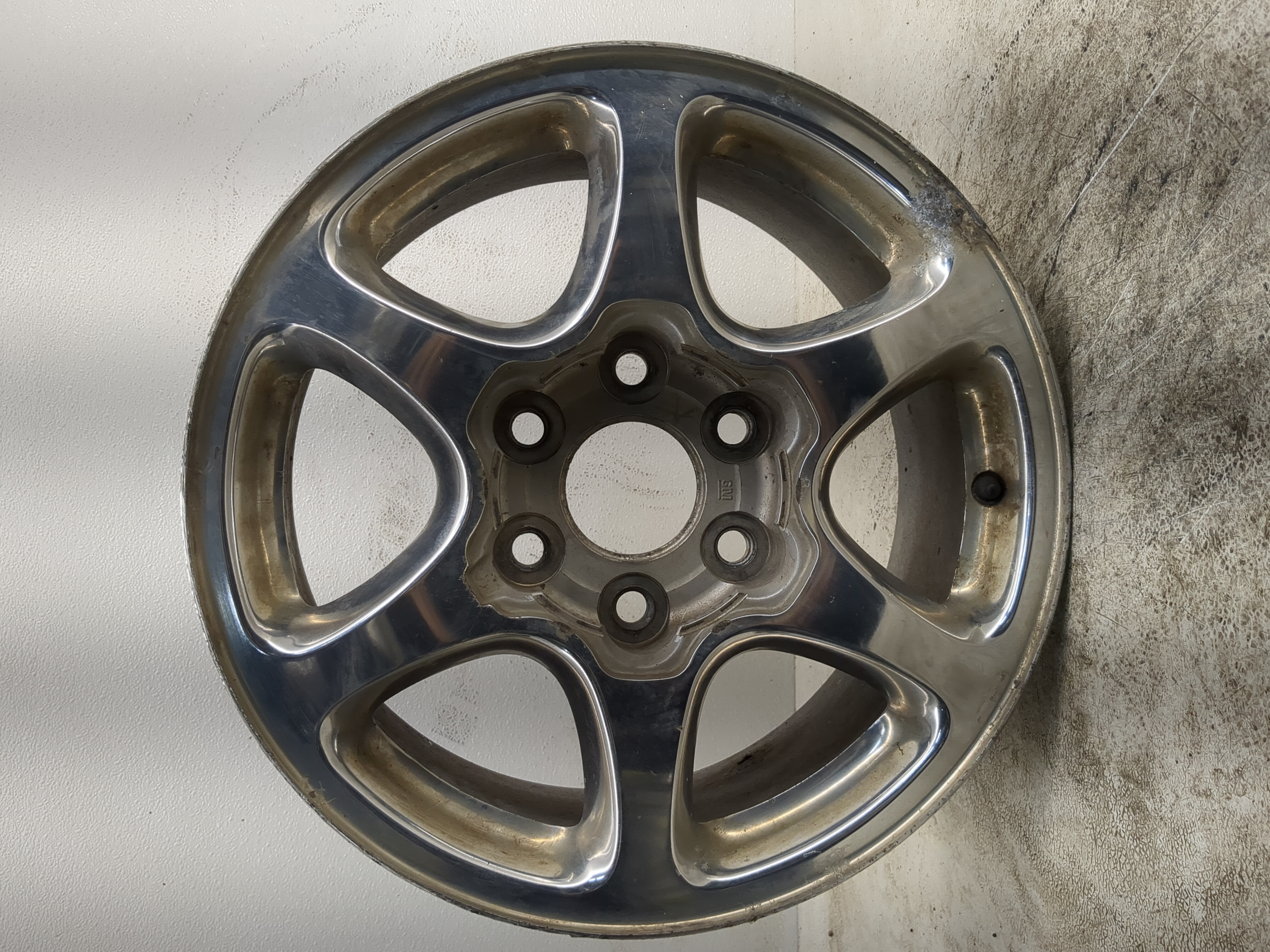 2001-2006 Gmc Yukon Oem Wheel Rim 1140650 - Oemusedautoparts1.com