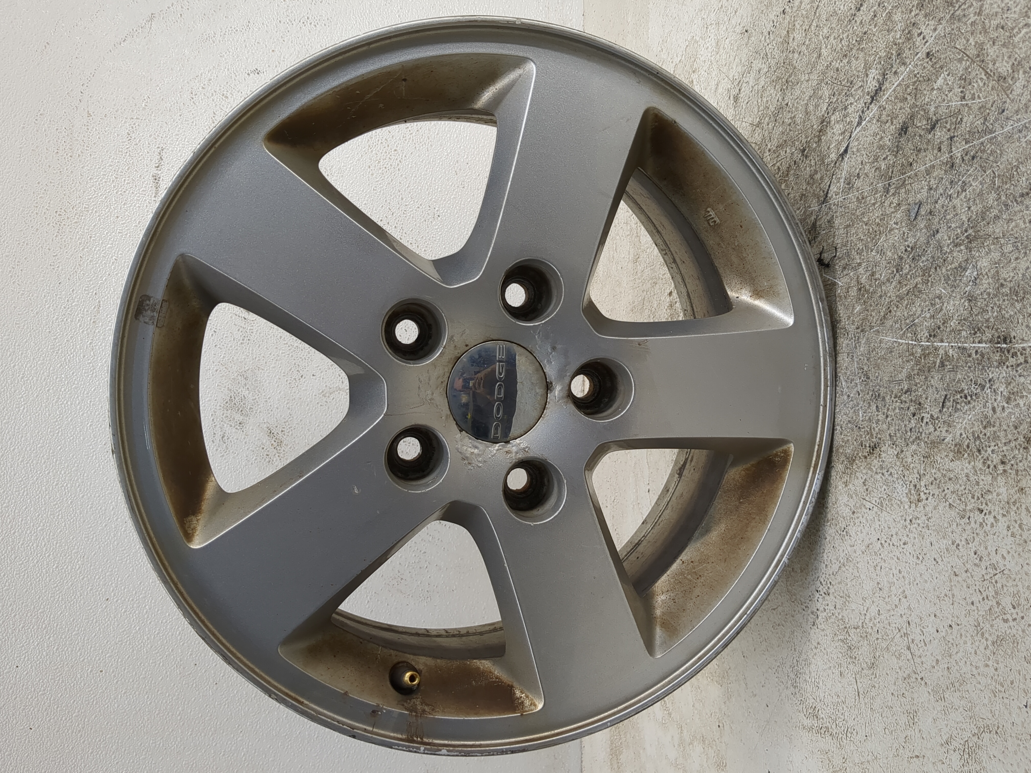 2008-2013 Dodge Grand Caravan Oem Wheel Rim 1142686 - Oemusedautoparts1.com