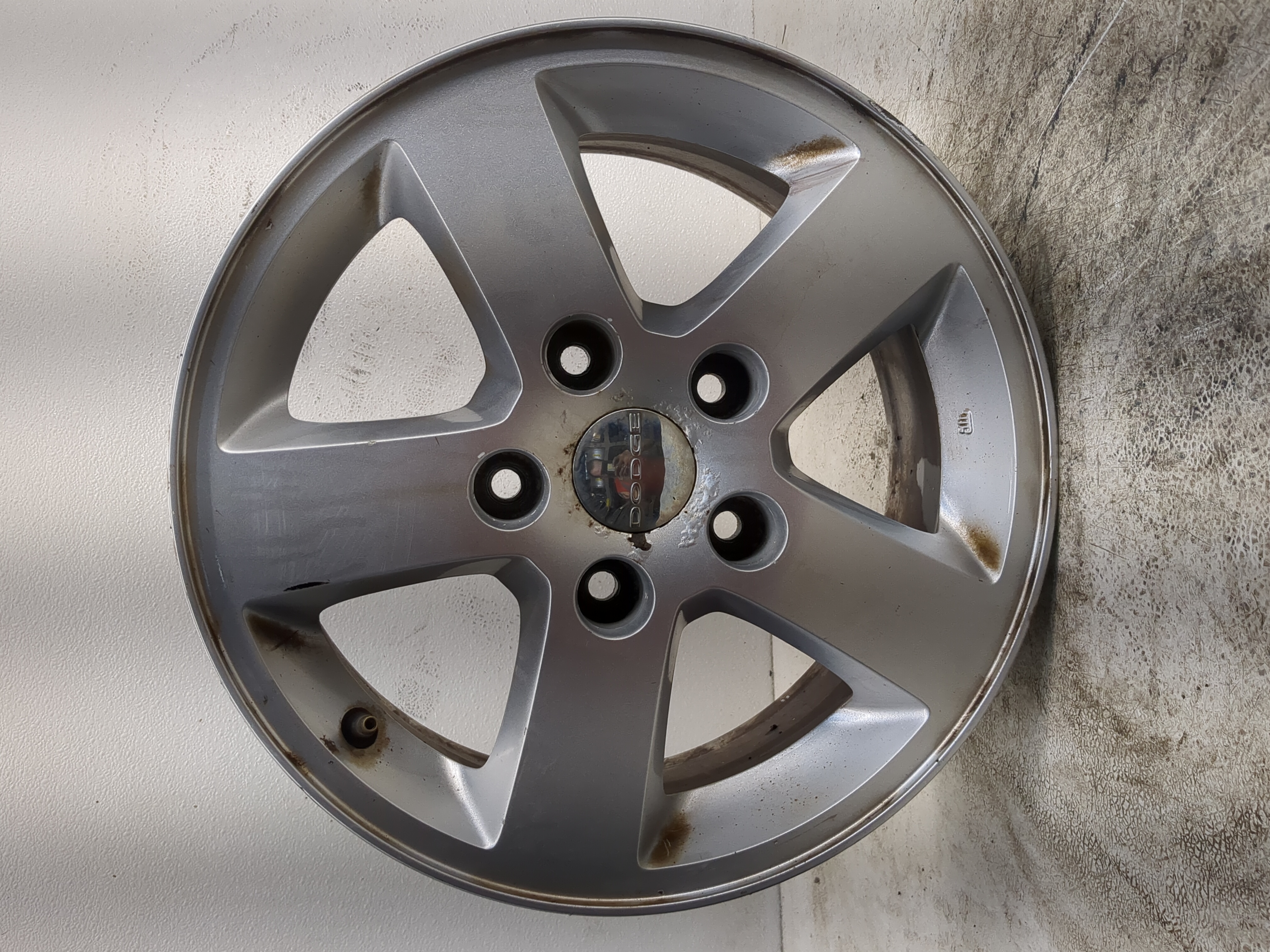 2017-2020 Dodge Grand Caravan Oem Wheel Rim 1142692 - Oemusedautoparts1.com