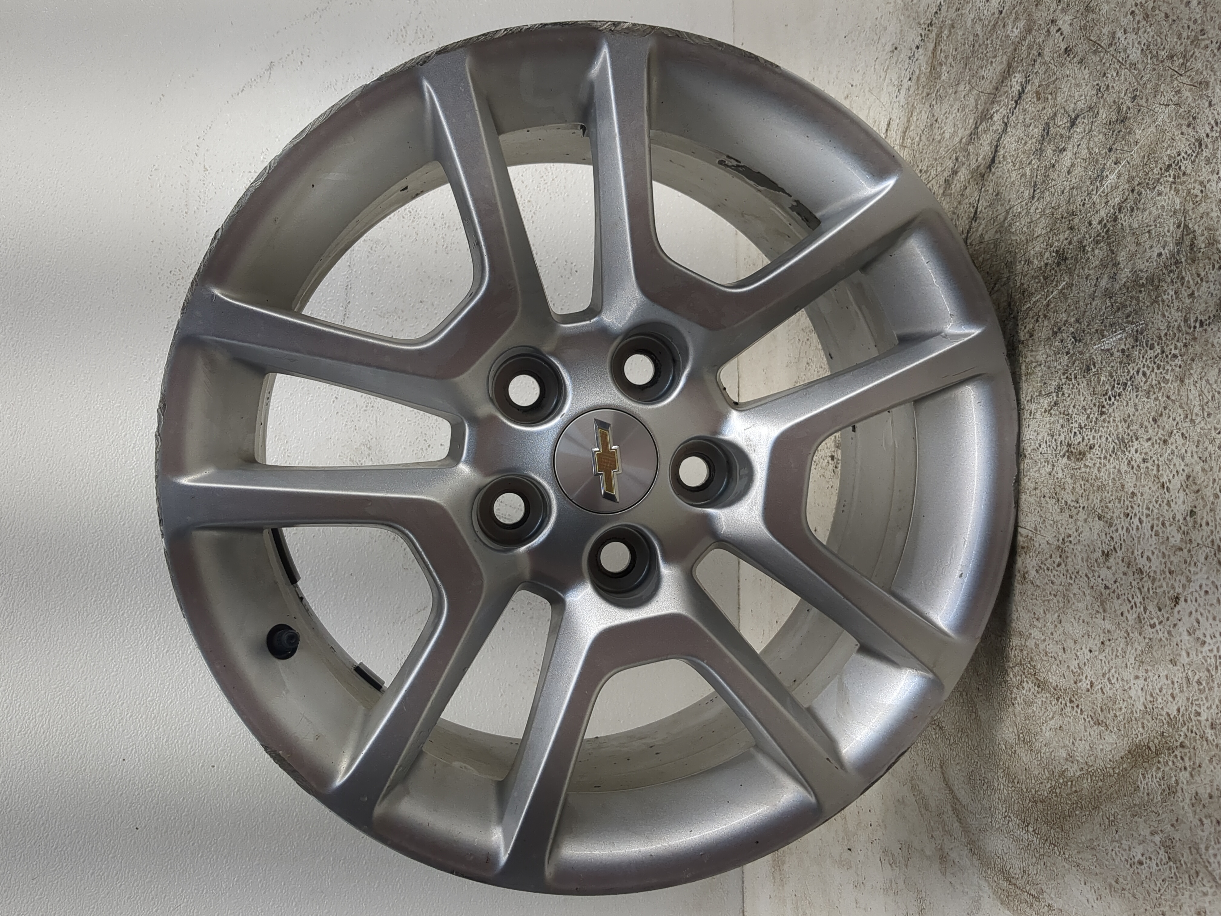 2015-2016 Chevrolet Malibu Oem Wheel Rim 1142695 - Oemusedautoparts1.com