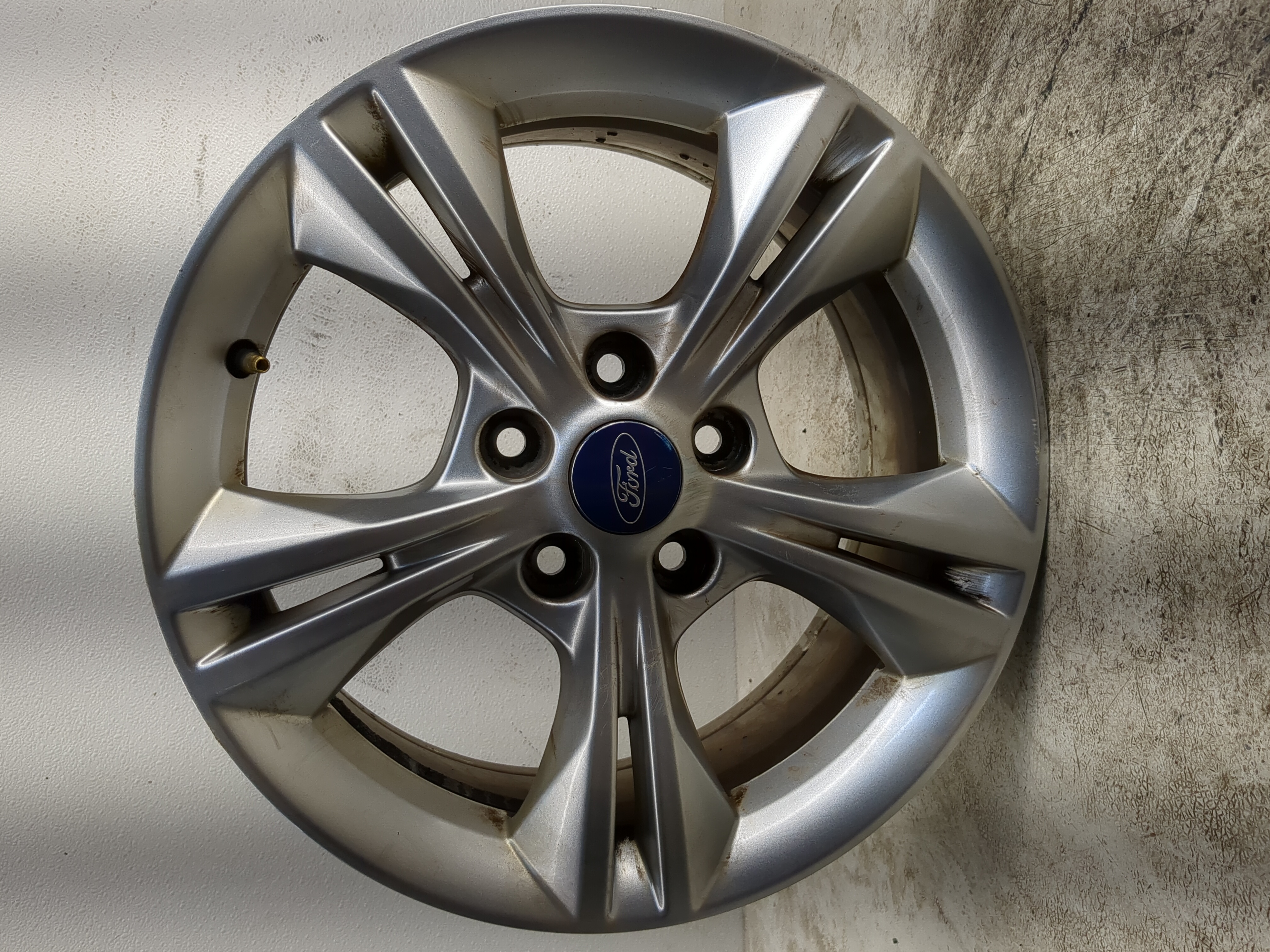 2012-2014 Ford Focus Oem Wheel Rim 1142731 - Oemusedautoparts1.com