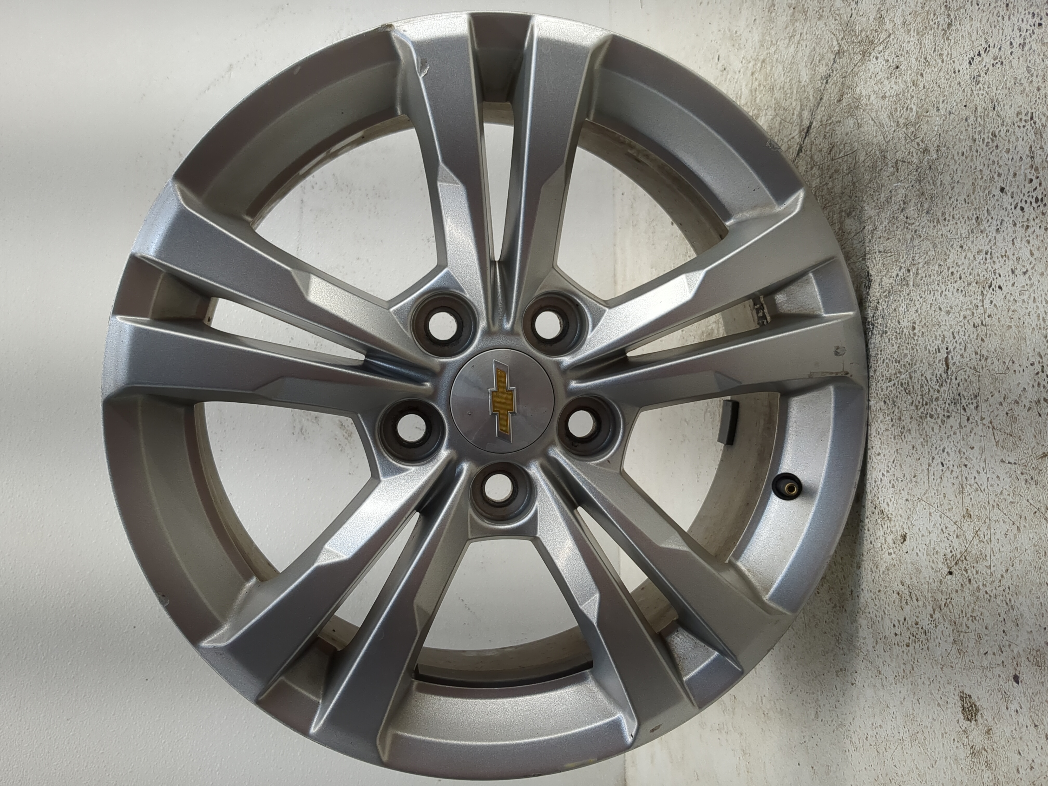 Picture of 2010-2017 Chevrolet Equinox Oem Wheel Rim 1142773