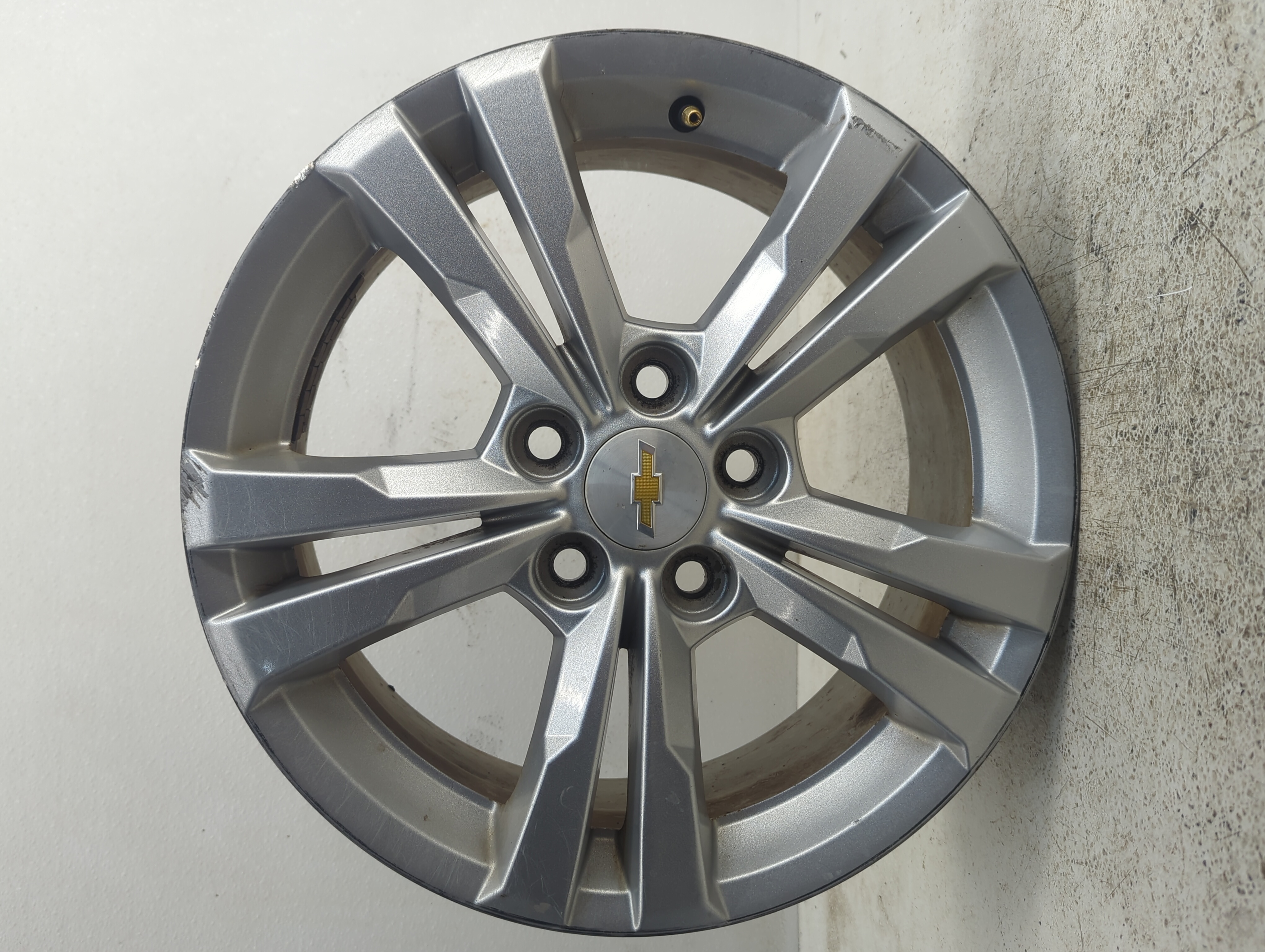 2010-2017 Chevrolet Equinox Oem Wheel Rim 1143316 - Oemusedautoparts1.com