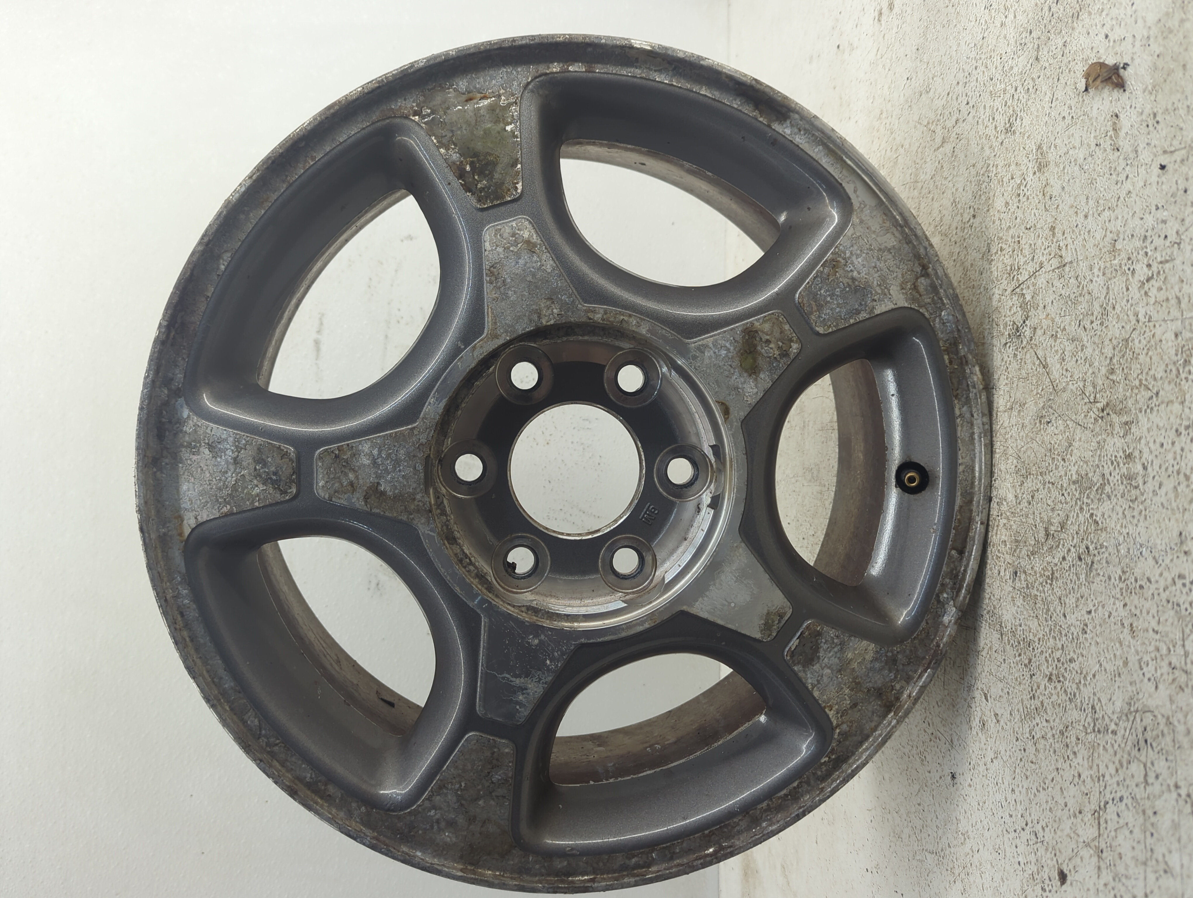 2004-2009 Chevrolet Trailblazer Oem Wheel Rim 1143319 - Oemusedautoparts1.com