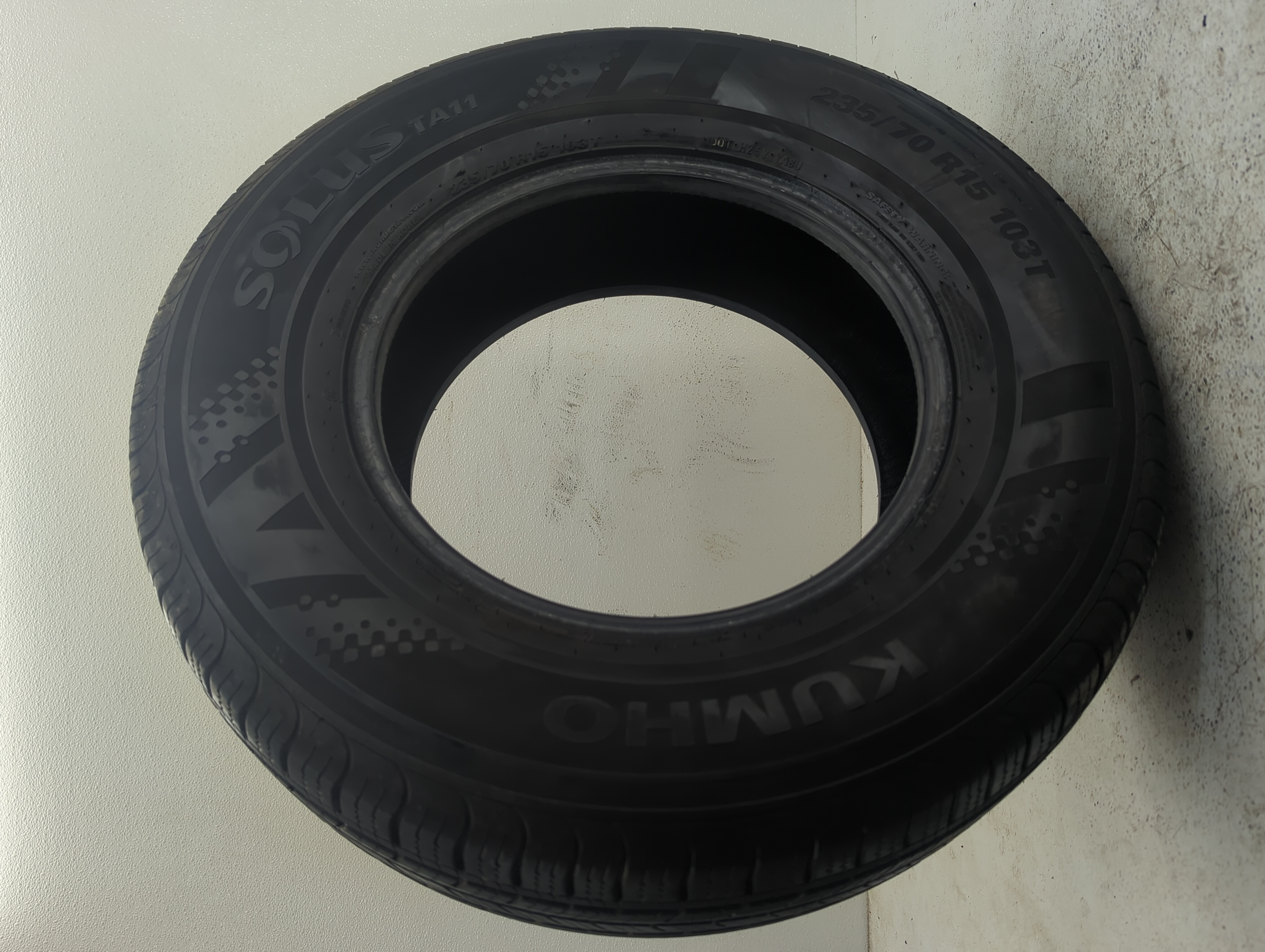 Used Tire 235/70R15 KUMHO SOLUS TA11 103T - Tread Depth 8/32 - Oemusedautoparts1.com