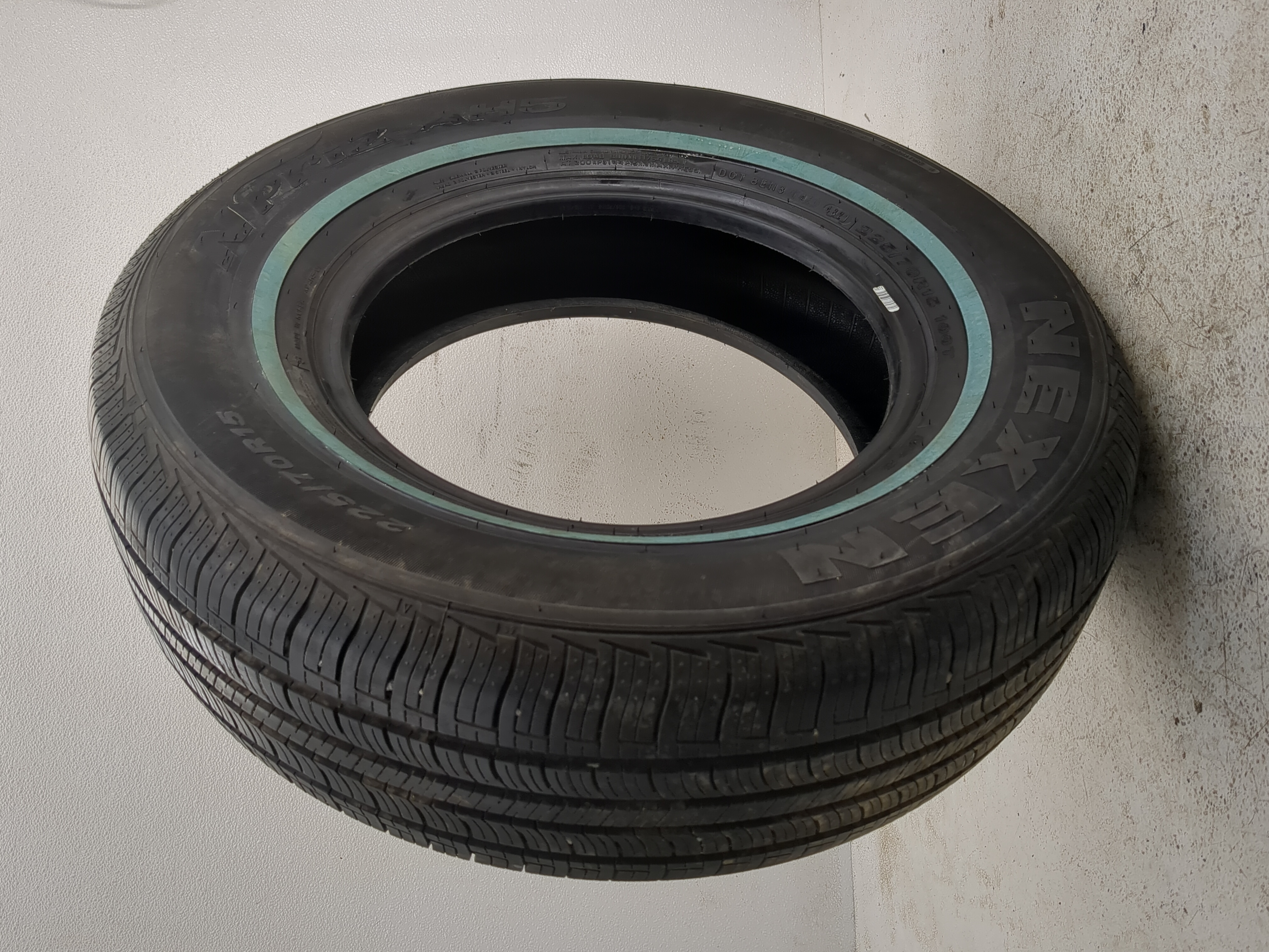 Used Tire 225/70R15 NEXEN NPRIZ AH8 100T - Tread Depth 8.5/32 - Oemusedautoparts1.com