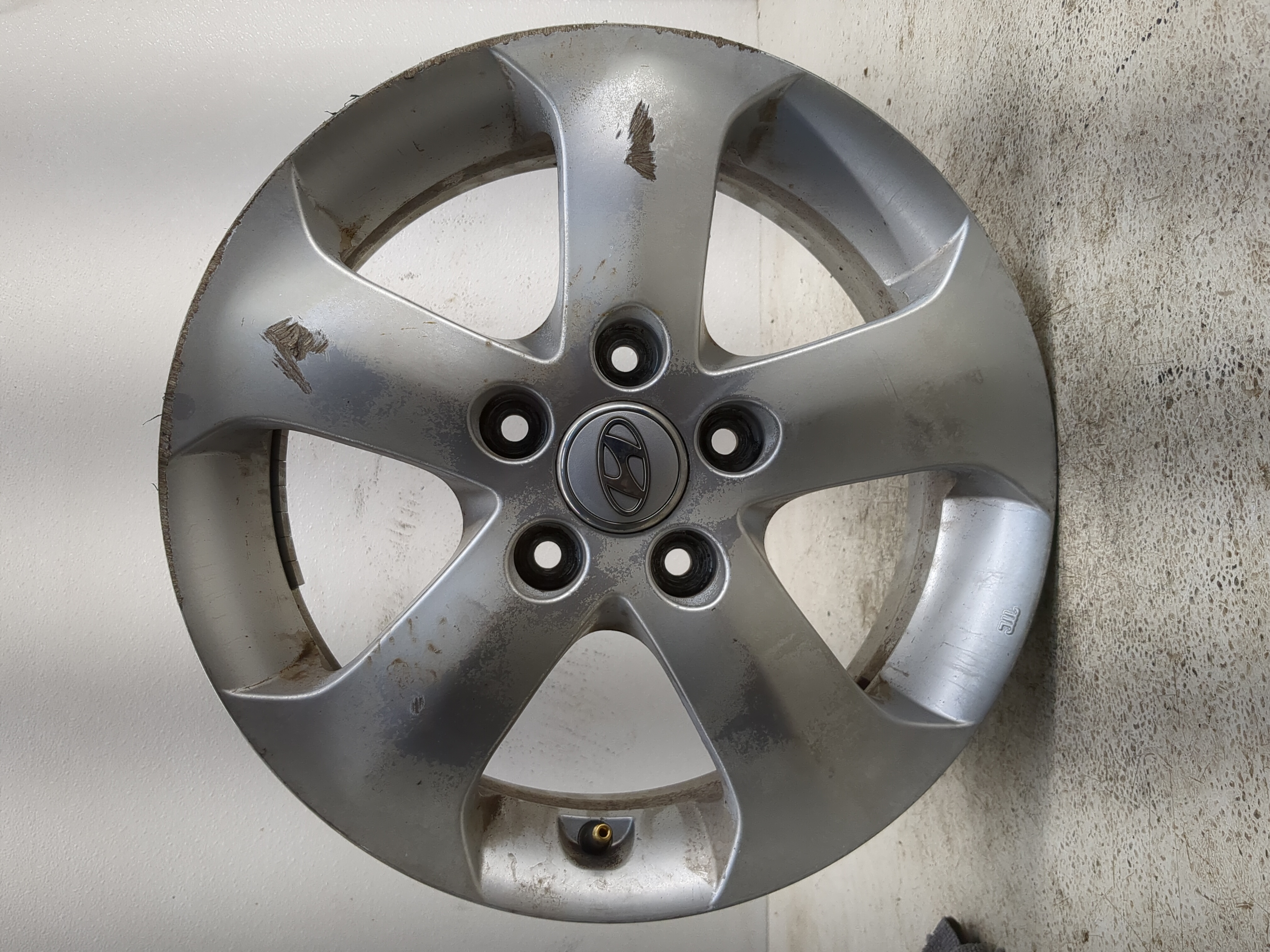 2008-2010 Hyundai Elantra Oem Wheel Rim 1145250 - Oemusedautoparts1.com