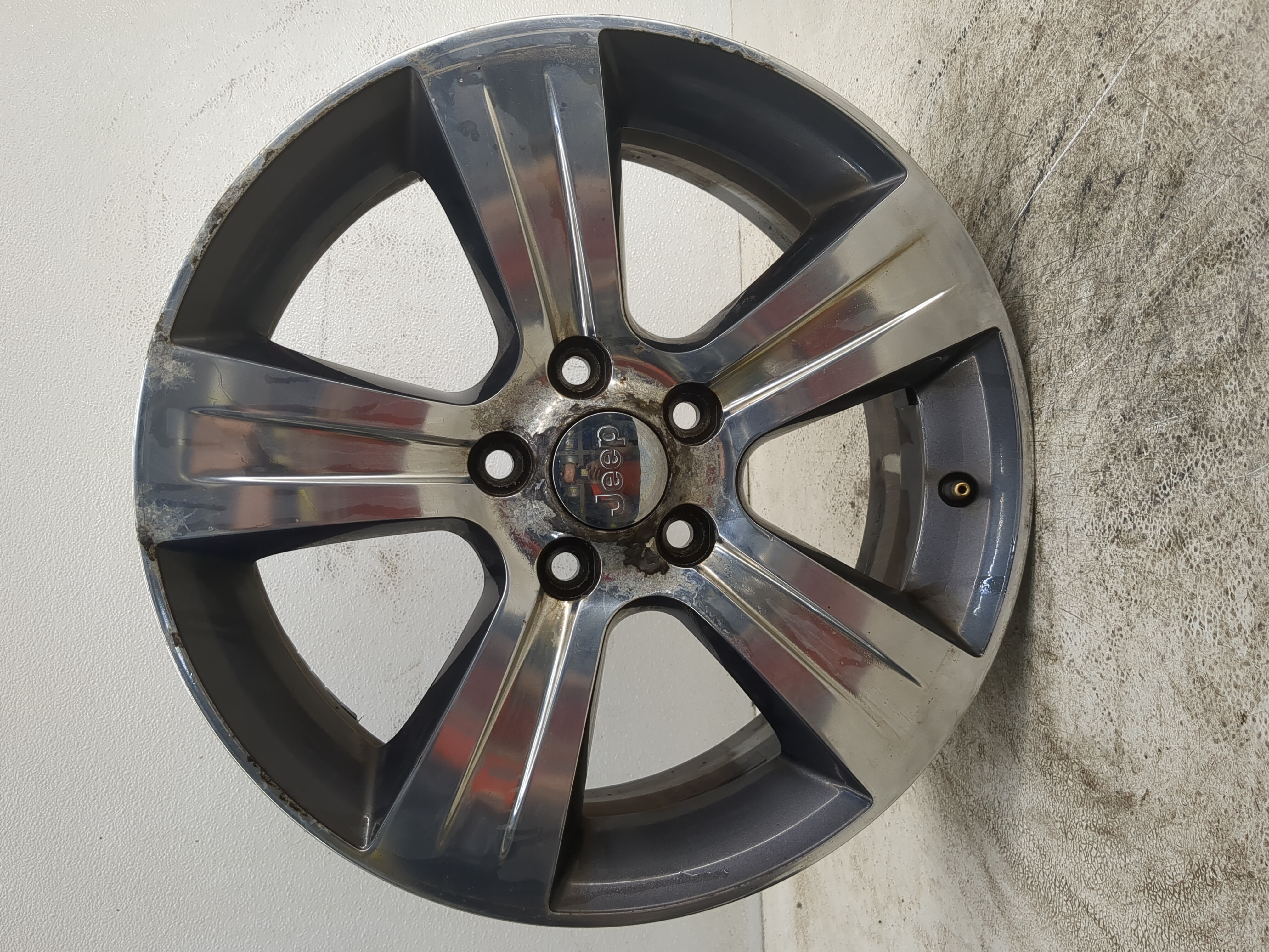 2016-2017 Jeep Patriot Oem Wheel Rim 1145361 - Oemusedautoparts1.com