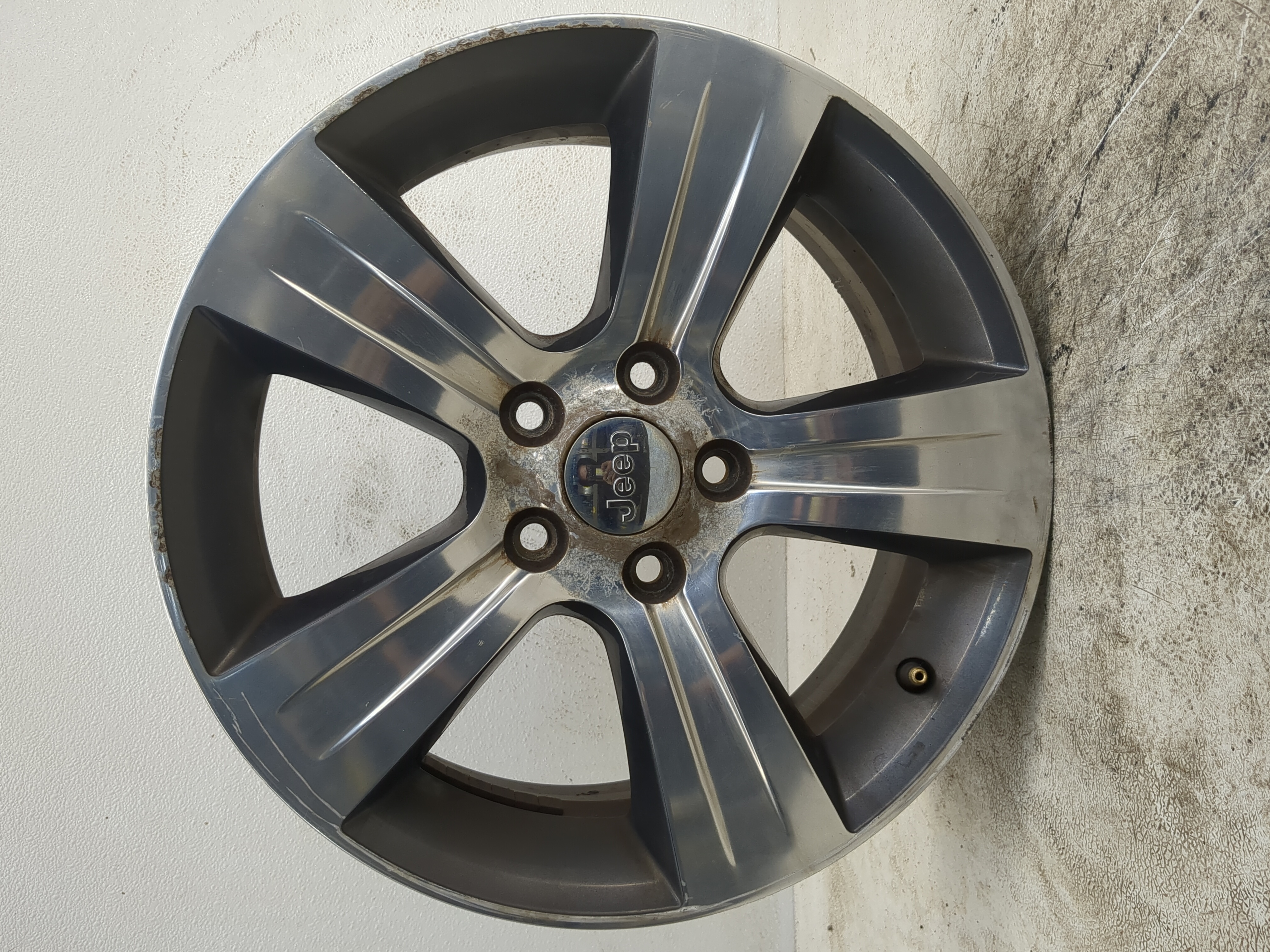 2015-2017 Jeep Patriot Oem Wheel Rim 1145364 - Oemusedautoparts1.com