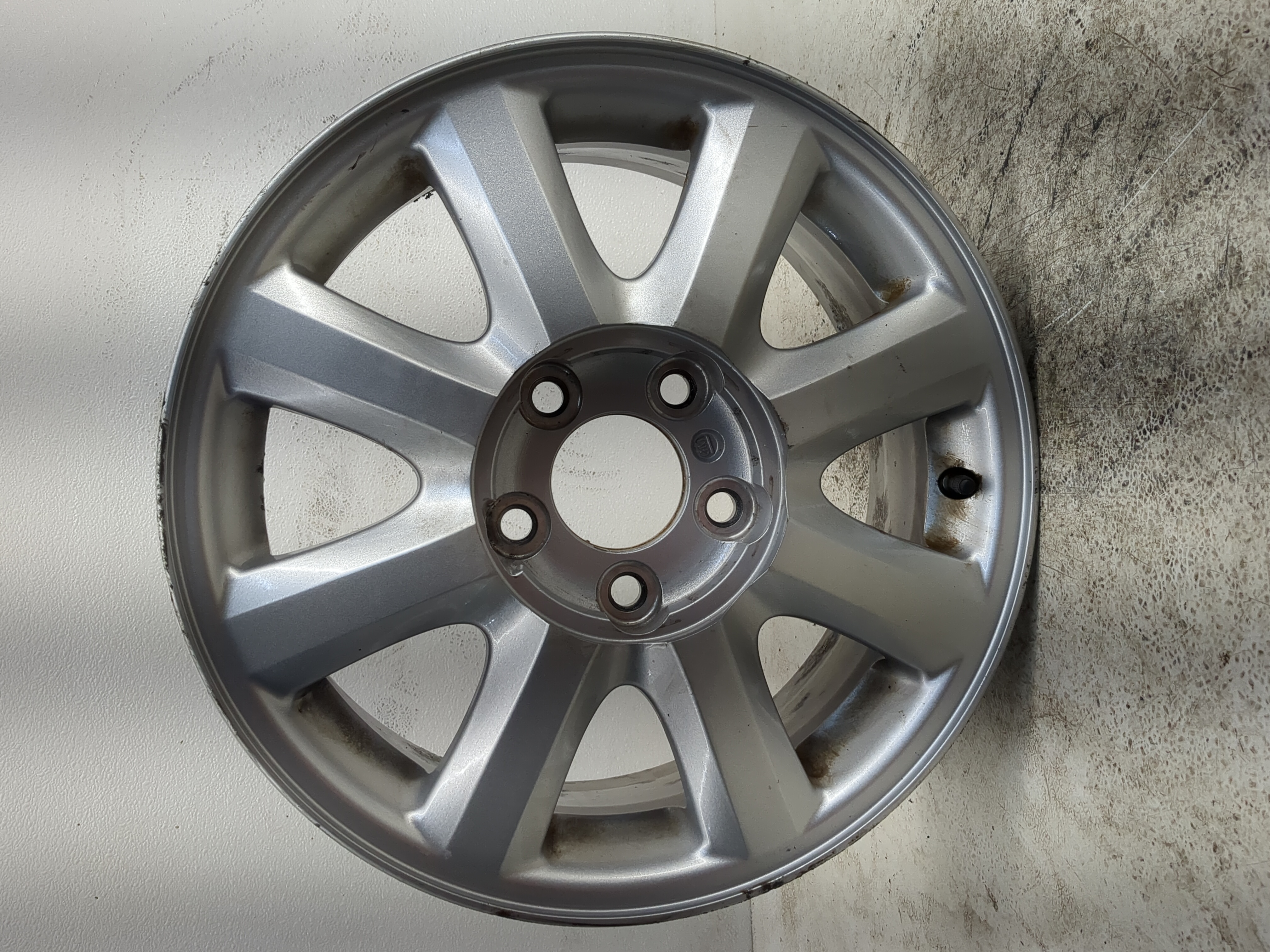 2005-2006 Buick Lacrosse Oem Wheel Rim 1145413 - Oemusedautoparts1.com