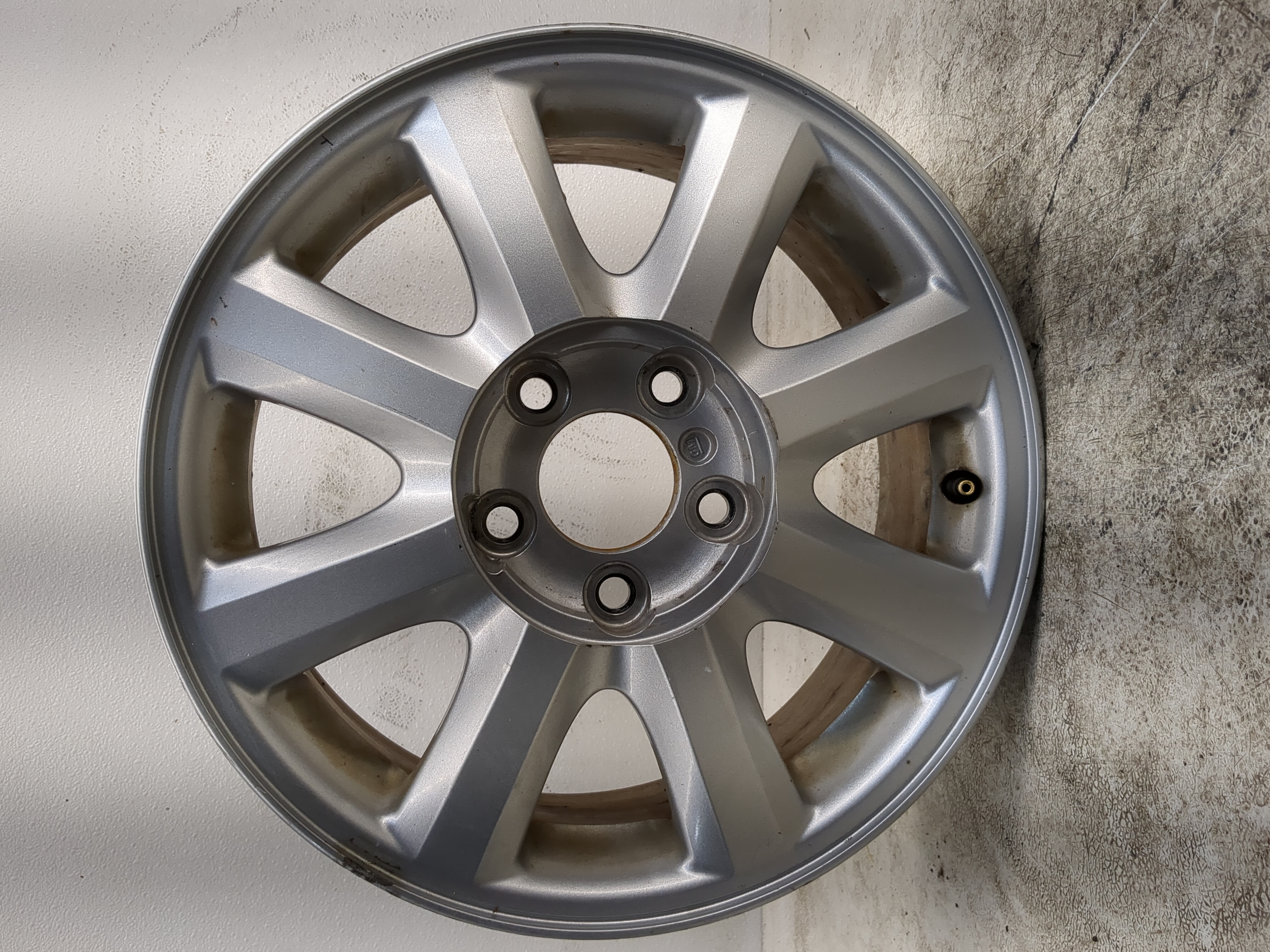 2005-2006 Buick Lacrosse Oem Wheel Rim 1145414 - Oemusedautoparts1.com