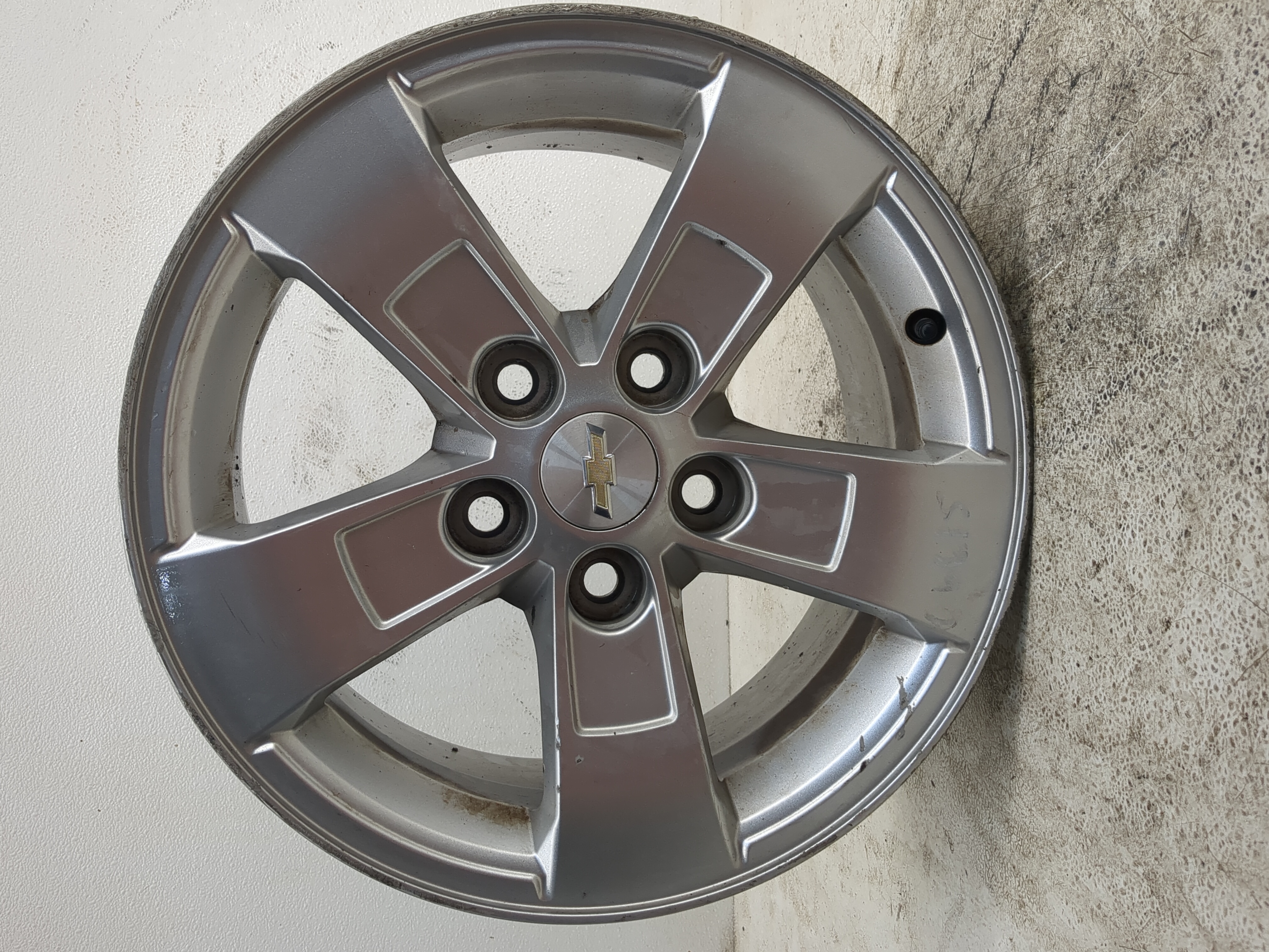 2013-2016 Chevrolet Malibu Oem Wheel Rim 1145450 - Oemusedautoparts1.com