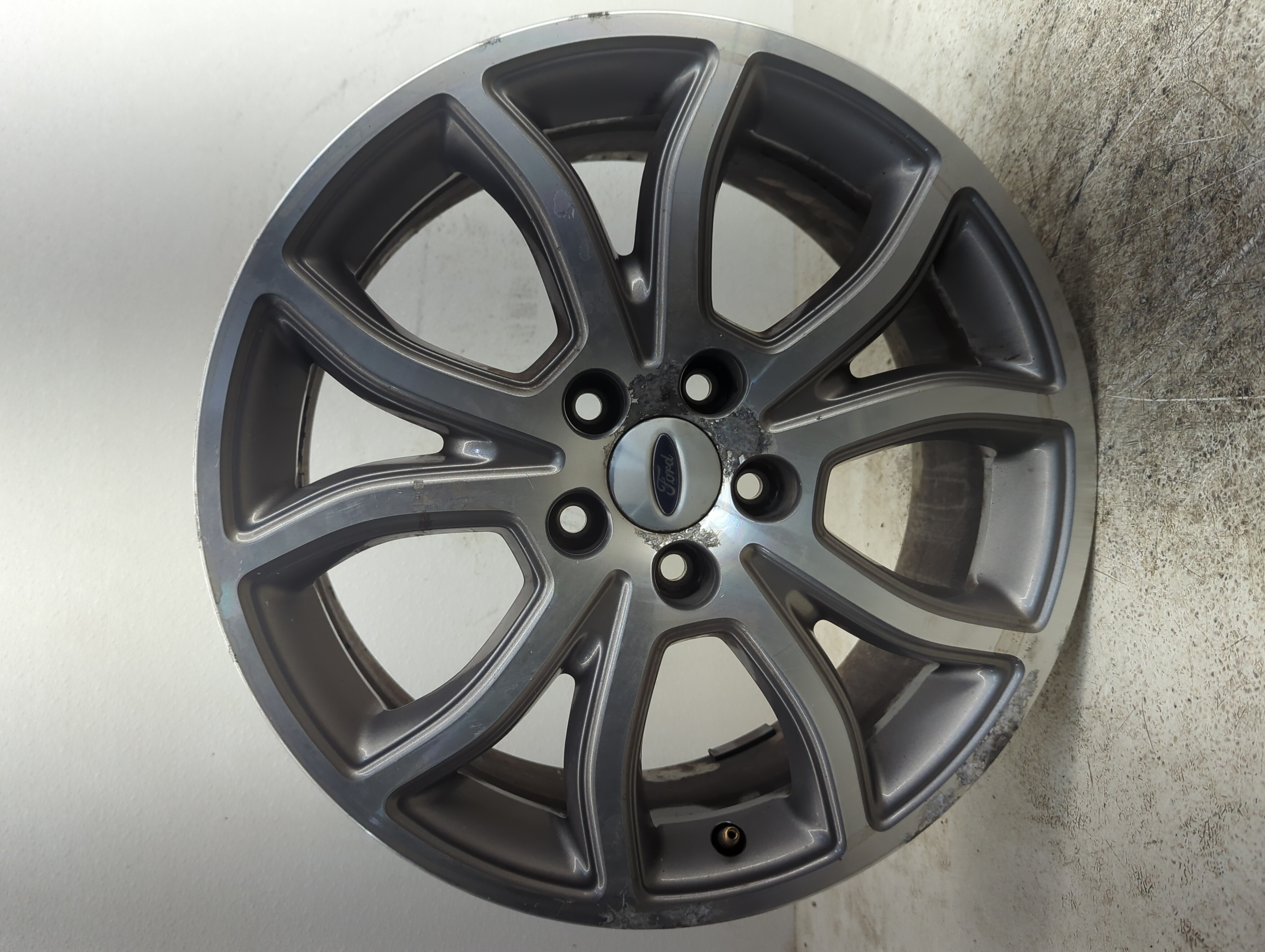 2010-2012 Ford Fusion Oem Wheel Rim 1145648 - Oemusedautoparts1.com