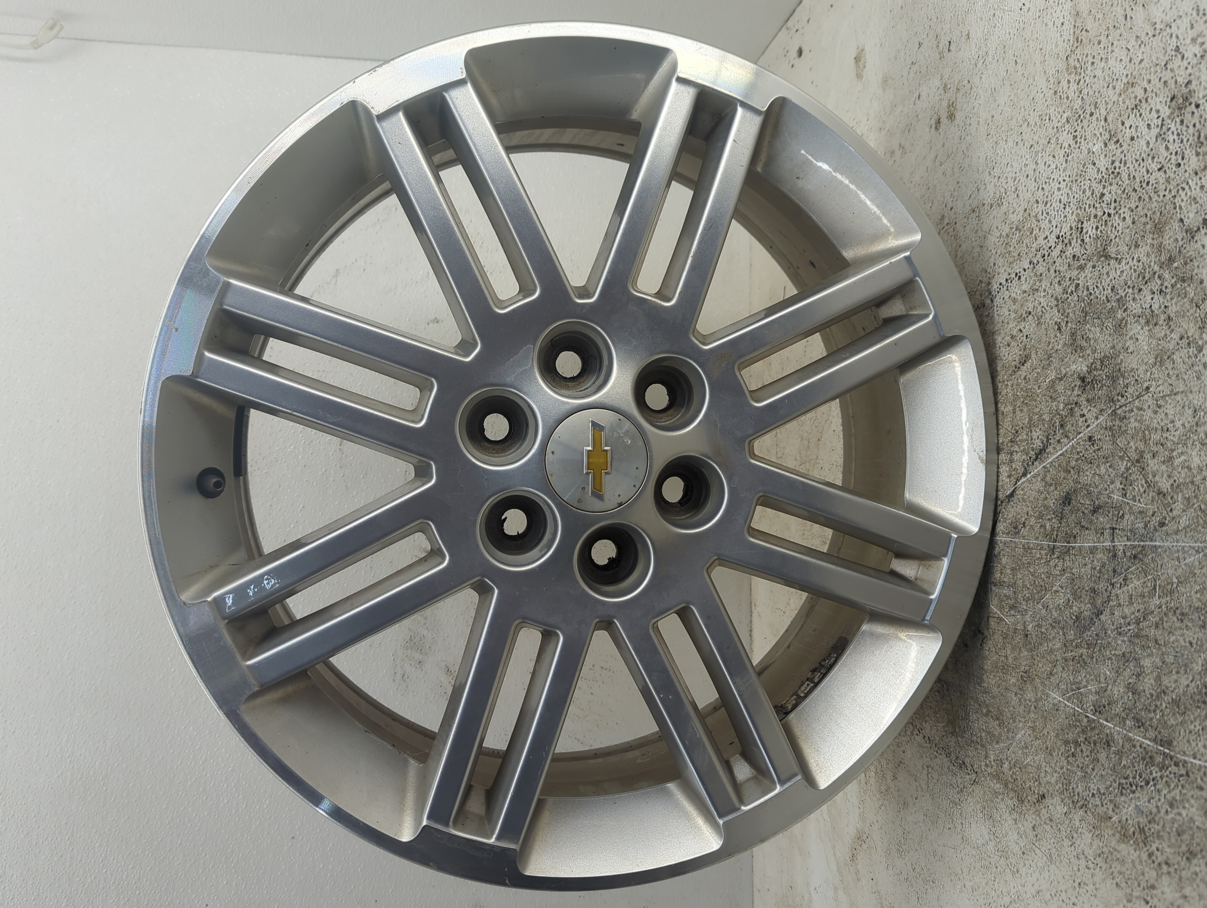 Chevrolet Traverse Oem Wheel Rim 1145699 - Oemusedautoparts1.com