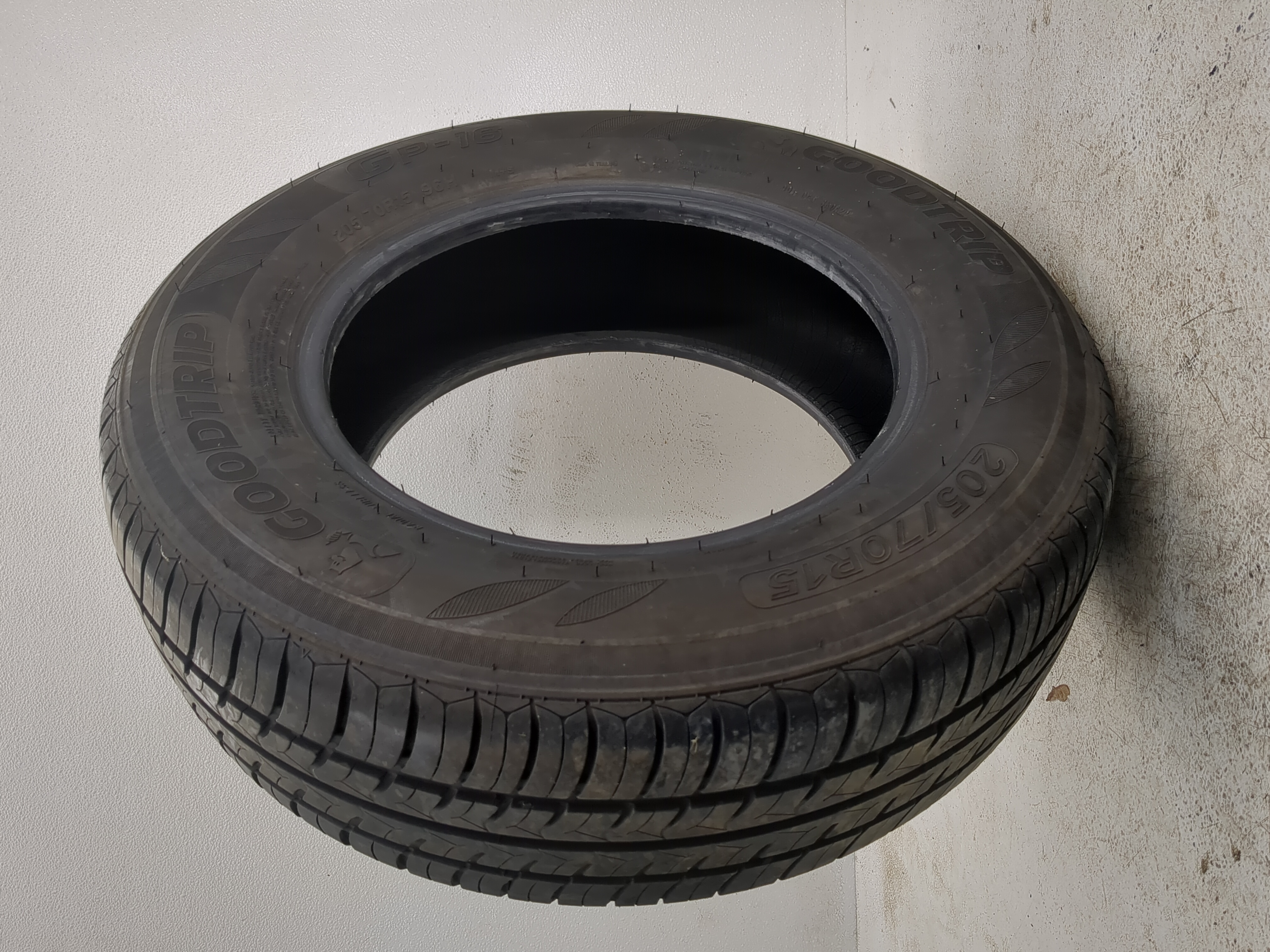 Used Tire 205/70R15 GOODTRIP GP-16 96H - Tread Depth 6.5/32 - Oemusedautoparts1.com