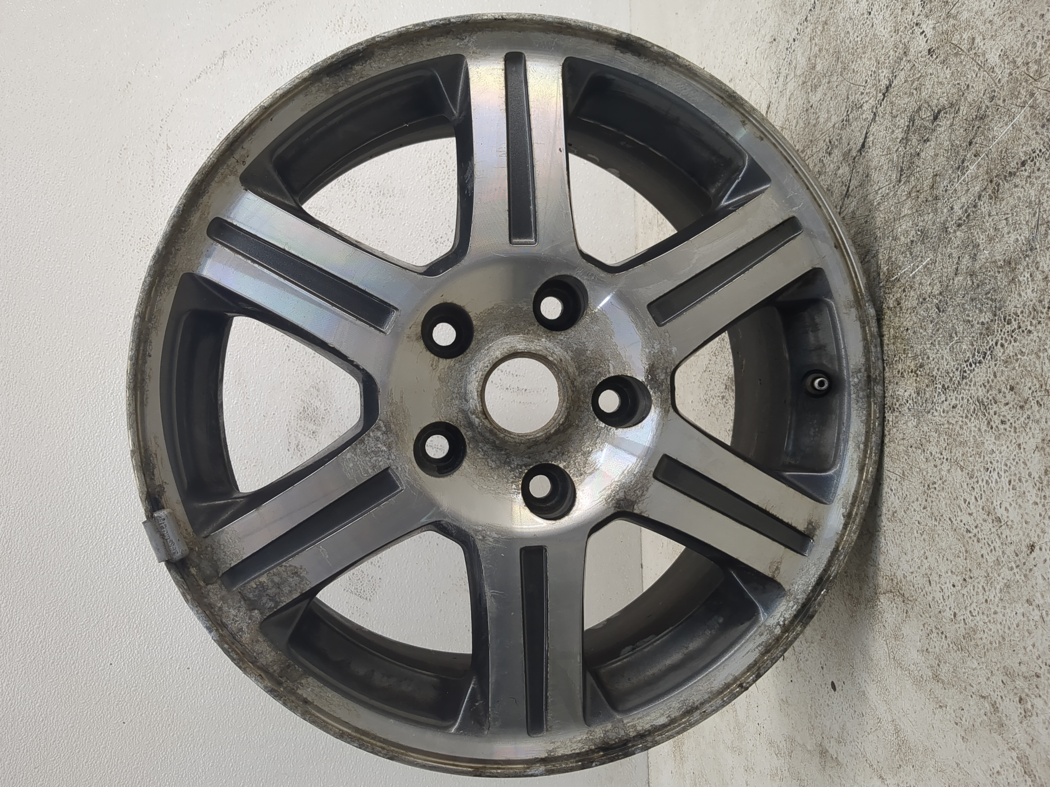 2007-2008 Chrysler Pacifica Oem Wheel Rim 1145838 - Oemusedautoparts1.com