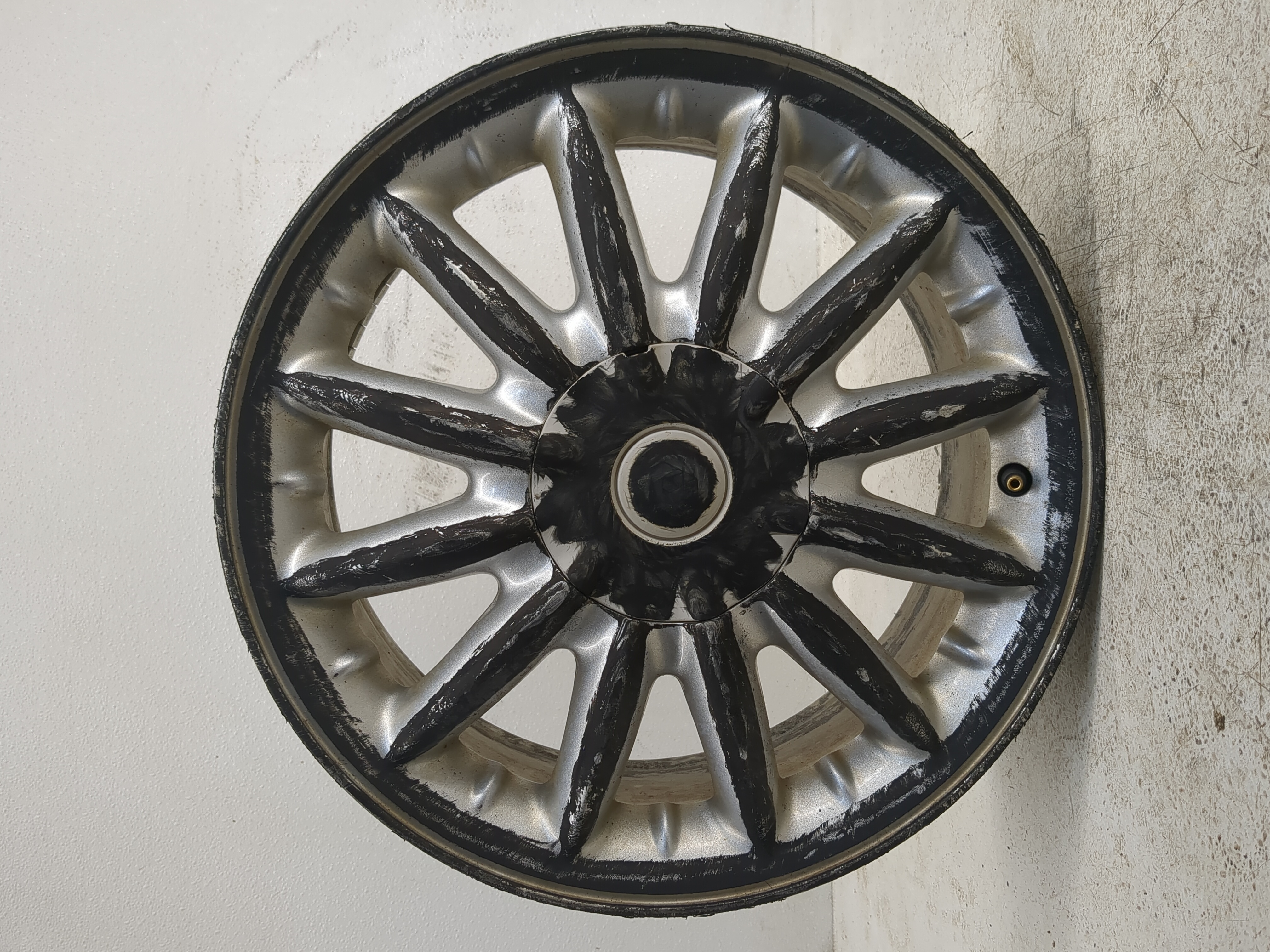 2003-2005 Chrysler Sebring Oem Wheel Rim 1145861 - Oemusedautoparts1.com