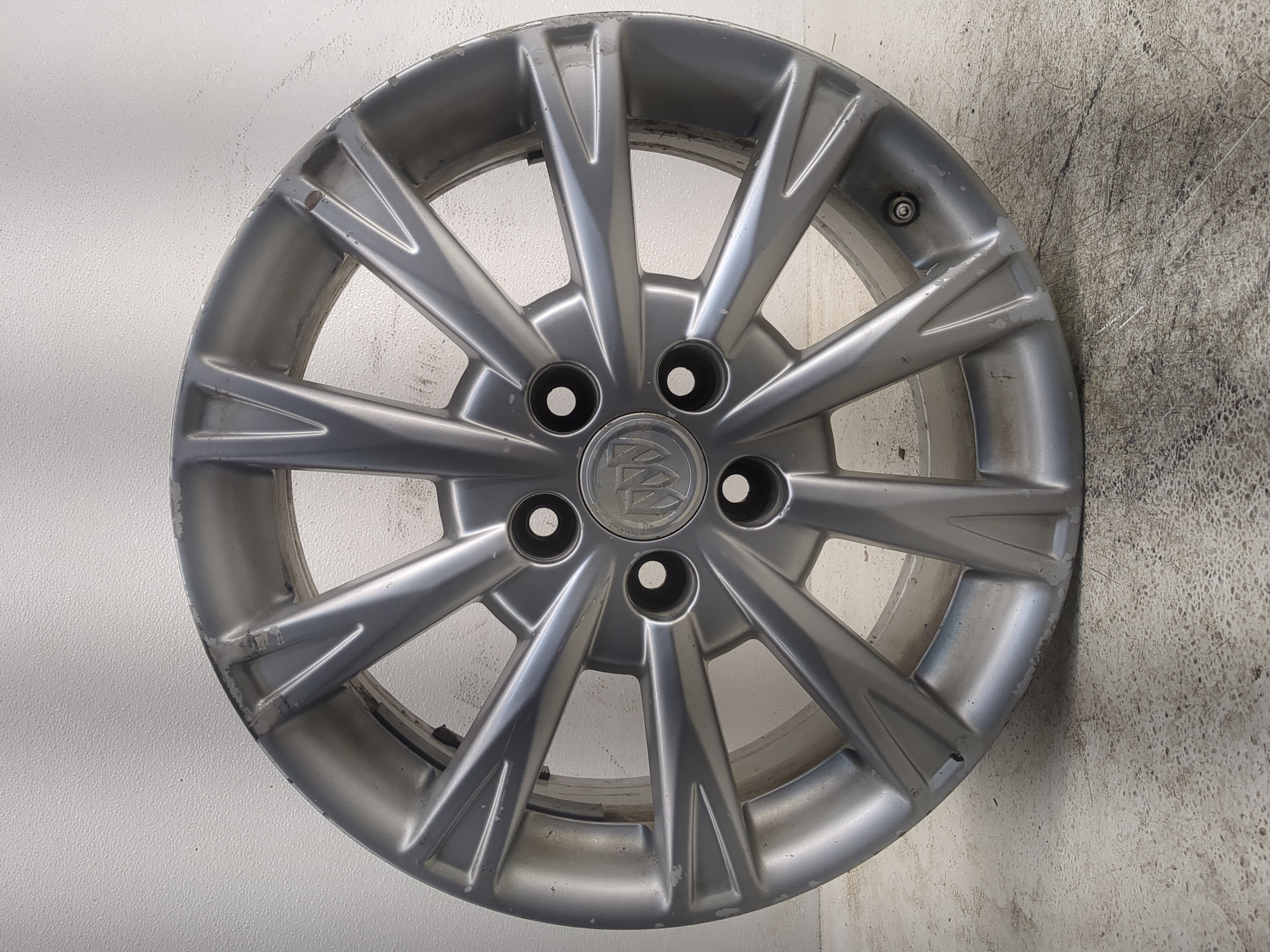 2009-2009 Buick Lucerne Oem Wheel Rim 1145921 - Oemusedautoparts1.com