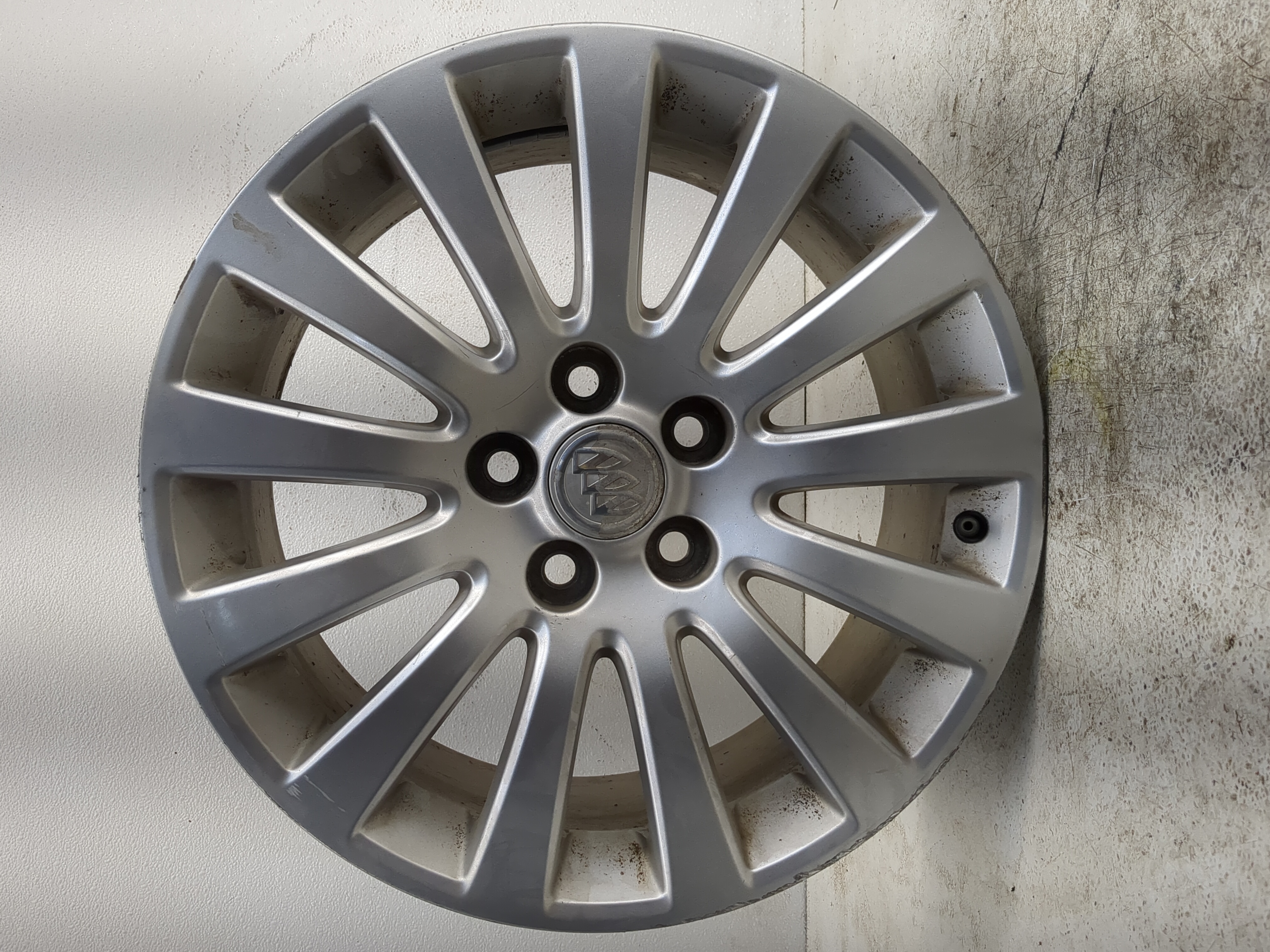 2011-2013 Buick Regal Oem Wheel Rim 1145934 - Oemusedautoparts1.com