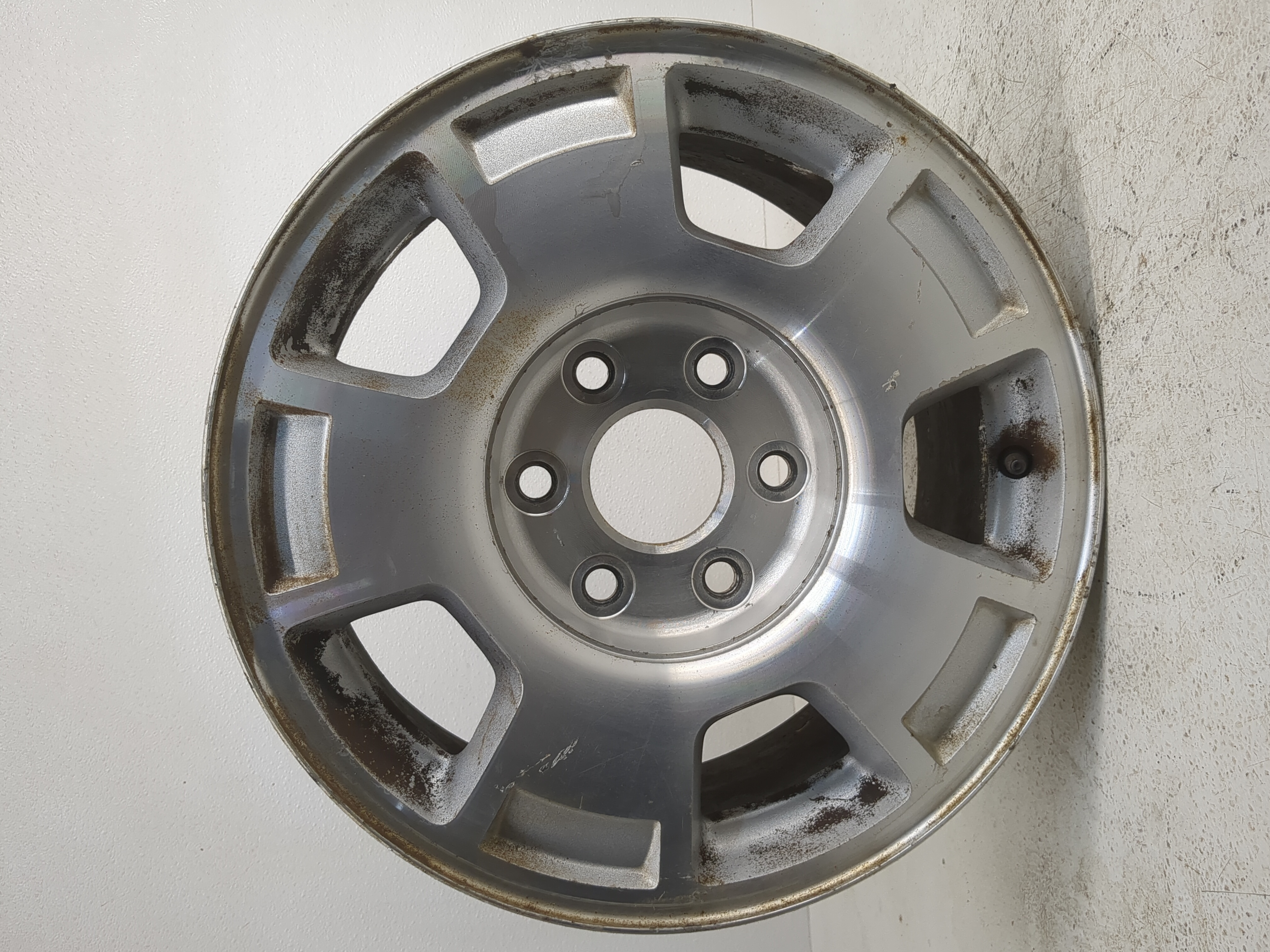 Picture of 2007-2014 Chevrolet Tahoe Oem Wheel Rim 1145991