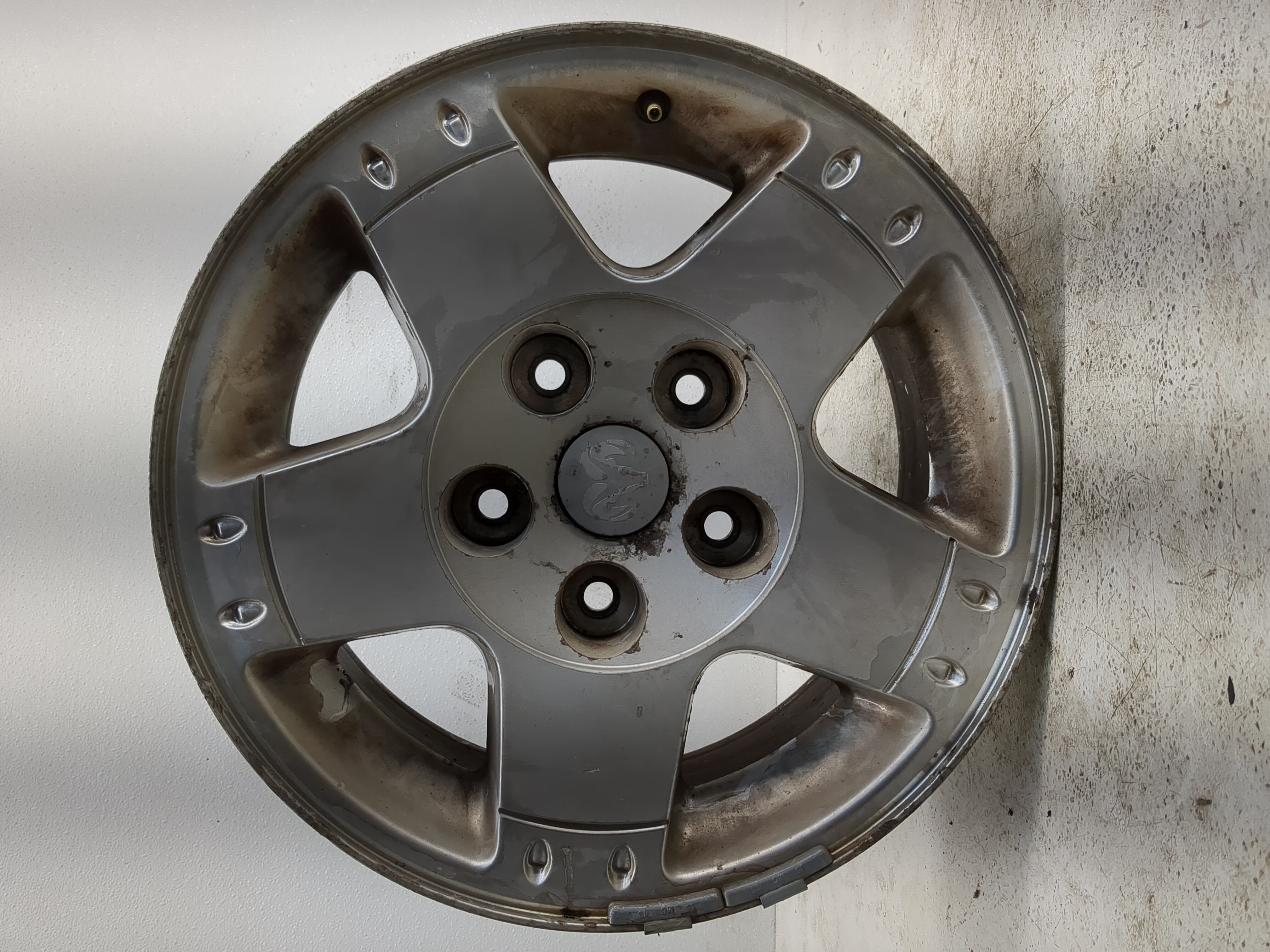 Ram 1500 Oem Wheel Rim 1148742 - Oemusedautoparts1.com
