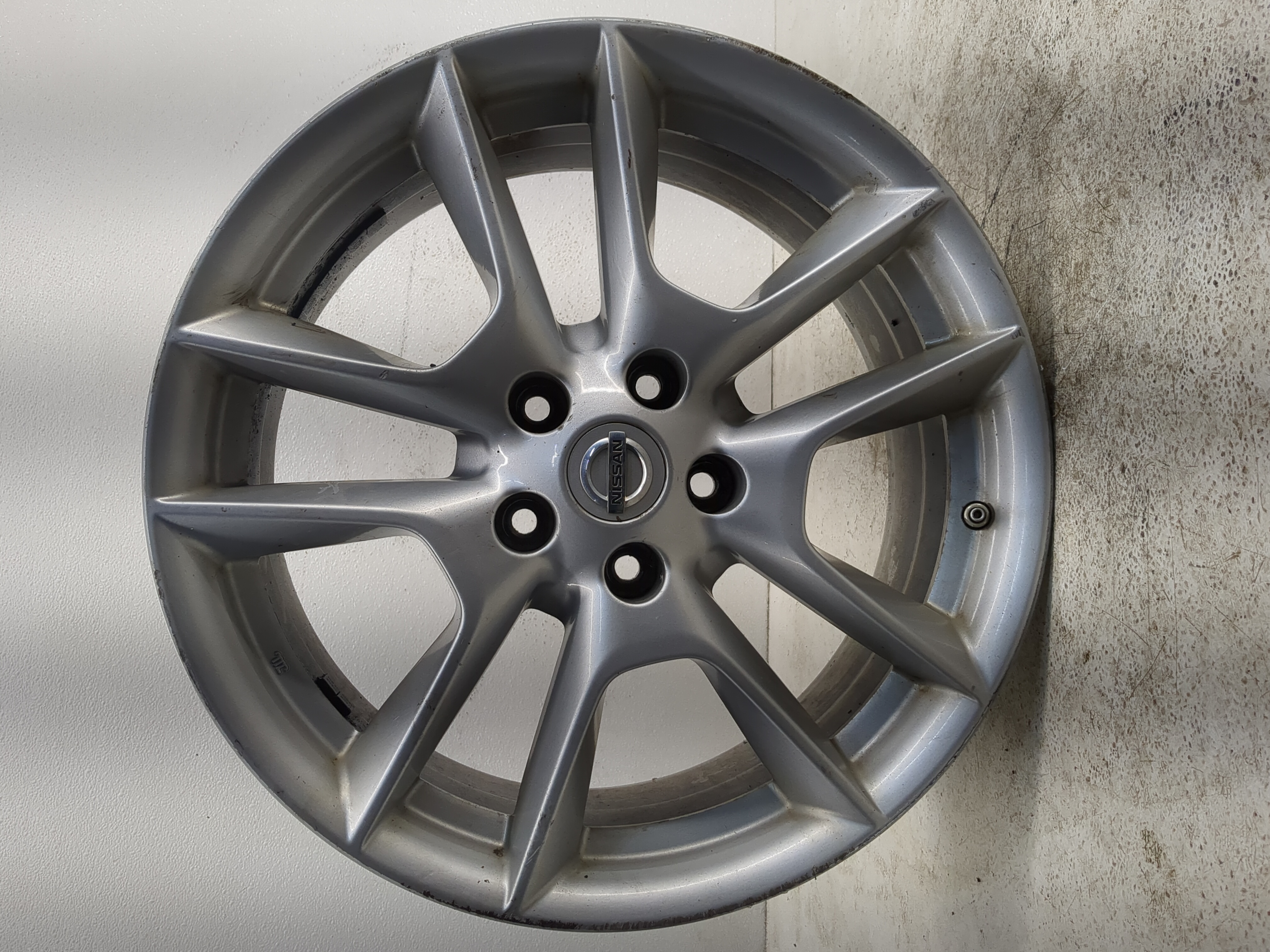 2012-2014 Nissan Maxima Oem Wheel Rim 1148770 - Oemusedautoparts1.com