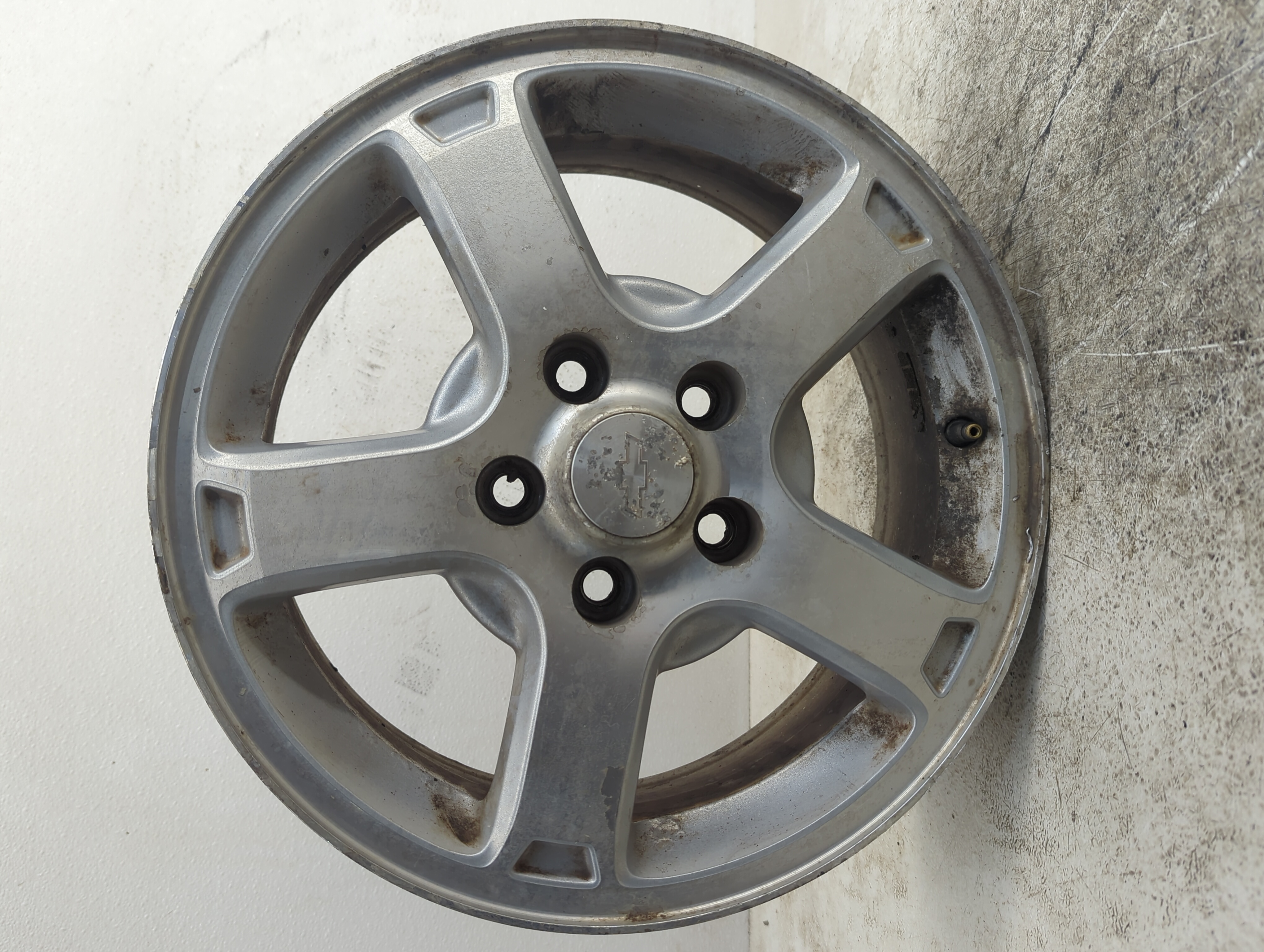 2003-2005 Chevrolet Impala Oem Wheel Rim 1148852 - Oemusedautoparts1.com