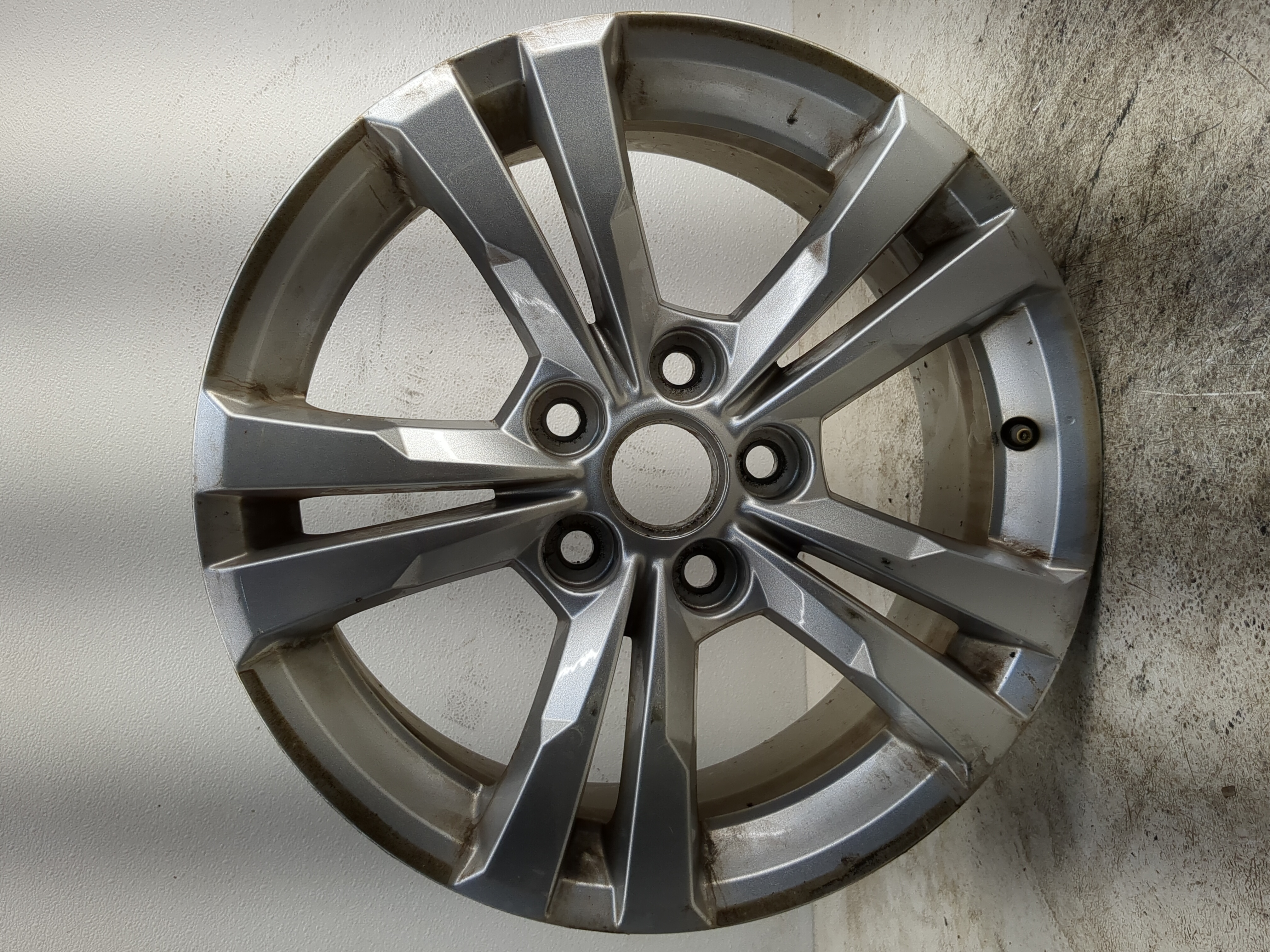 2010-2017 Chevrolet Equinox Oem Wheel Rim 1148885 - Oemusedautoparts1.com