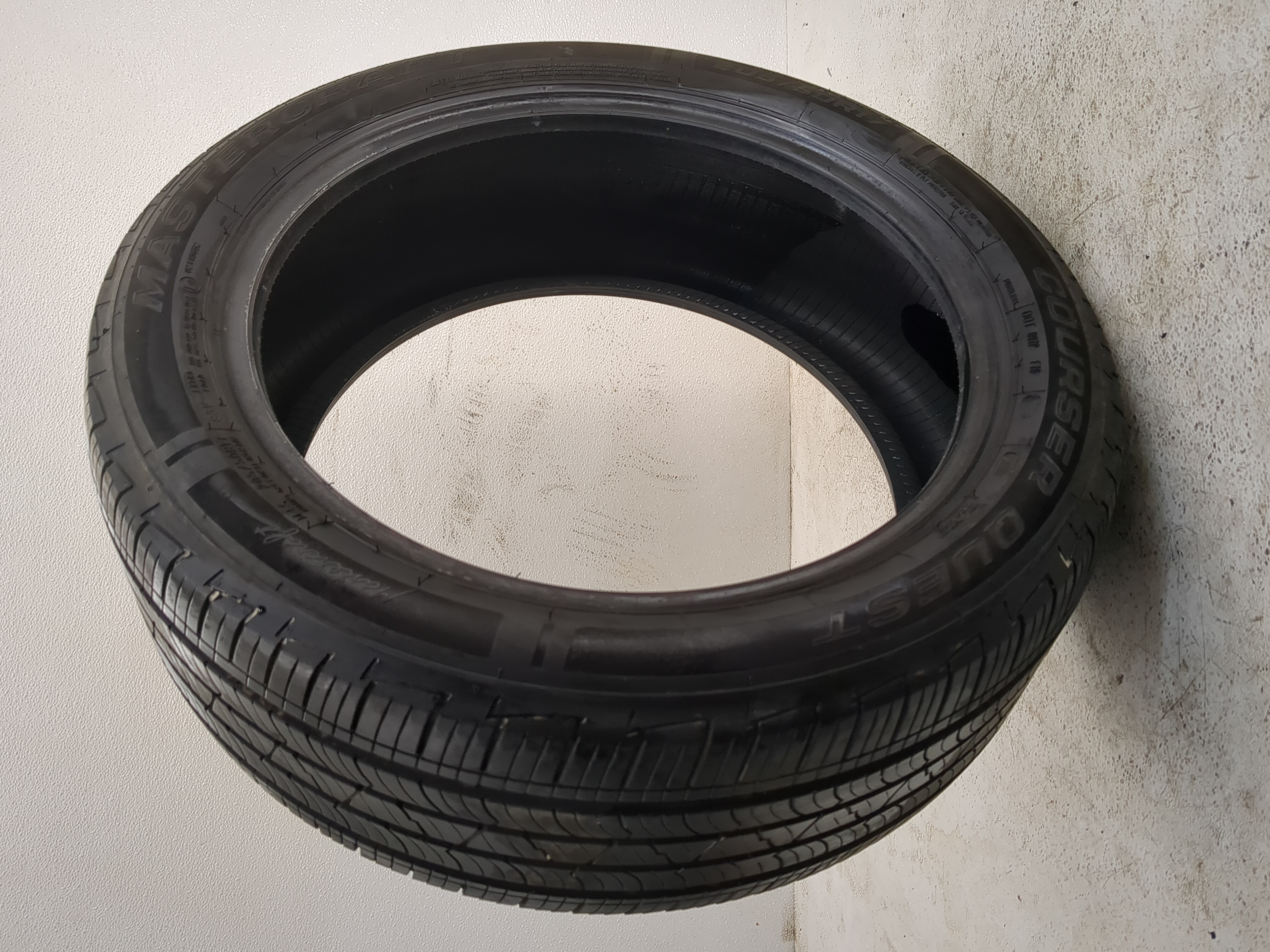 Used Tire 205/50R17 MASTERCRAFT COURER QUEST 93V - Tread Depth 8/32 - Oemusedautoparts1.com