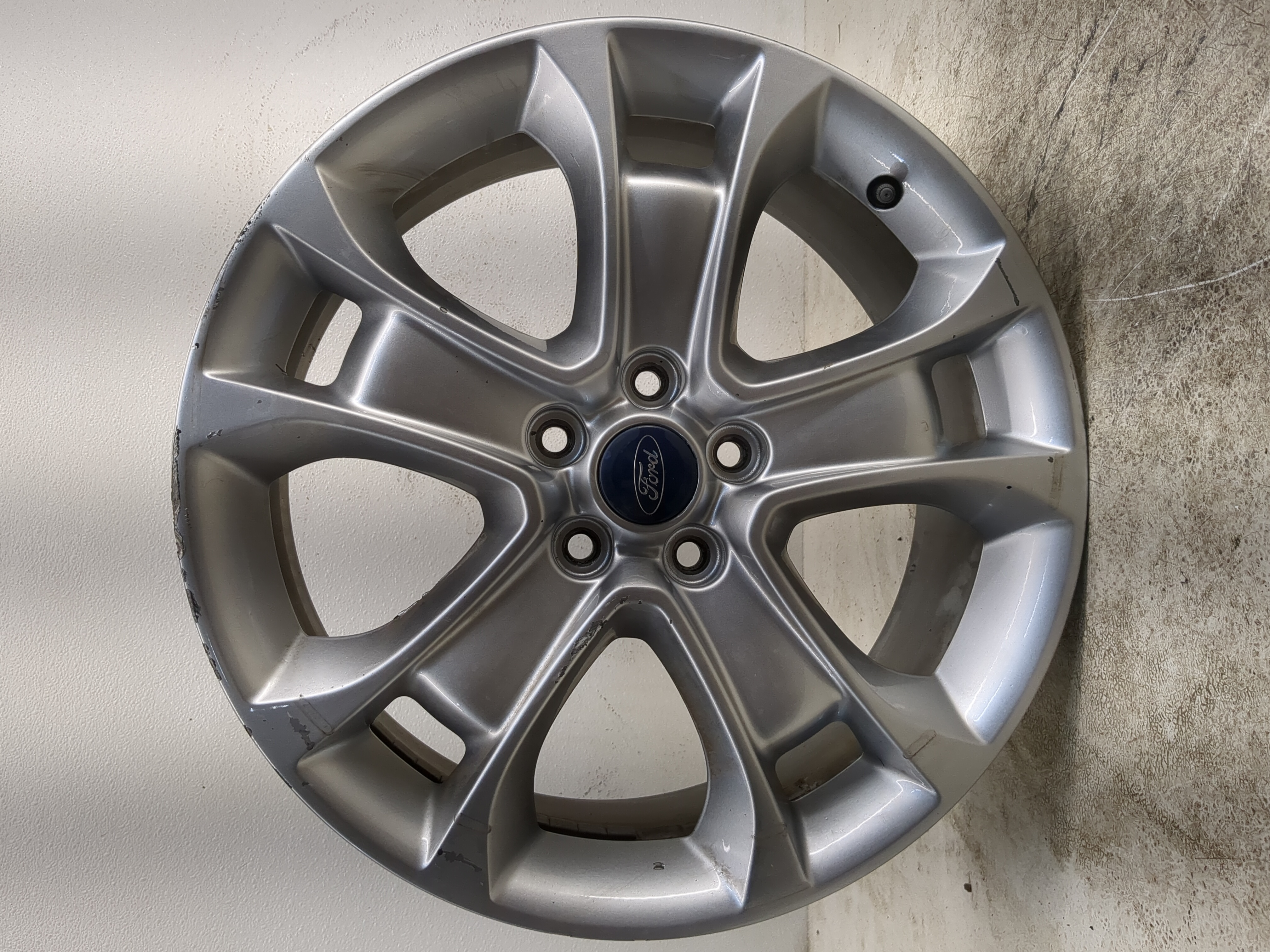2013-2016 Ford Escape Oem Wheel Rim 1148985 - Oemusedautoparts1.com