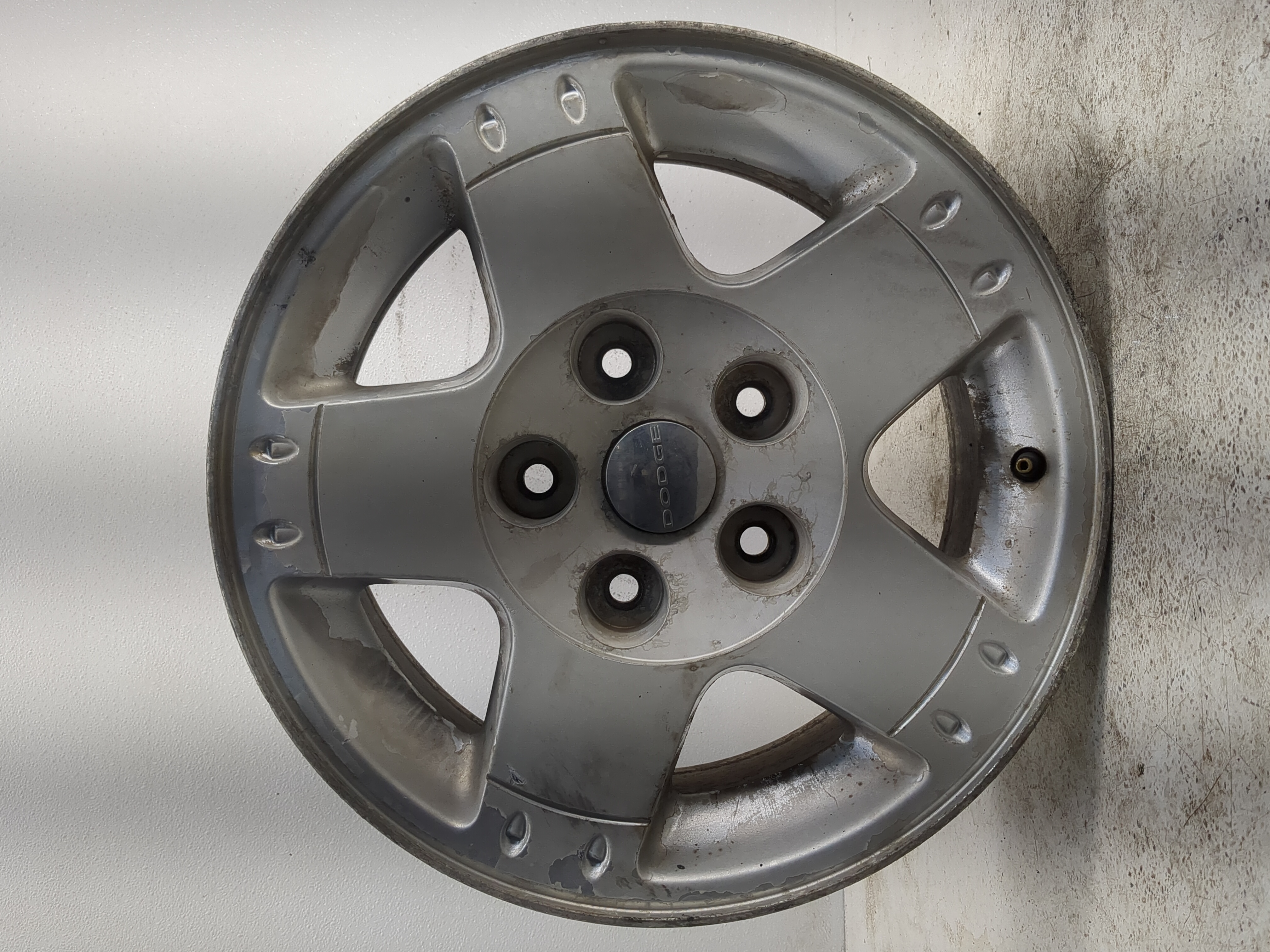 2005-2005 Dodge Durango Oem Wheel Rim 1151917 - Oemusedautoparts1.com