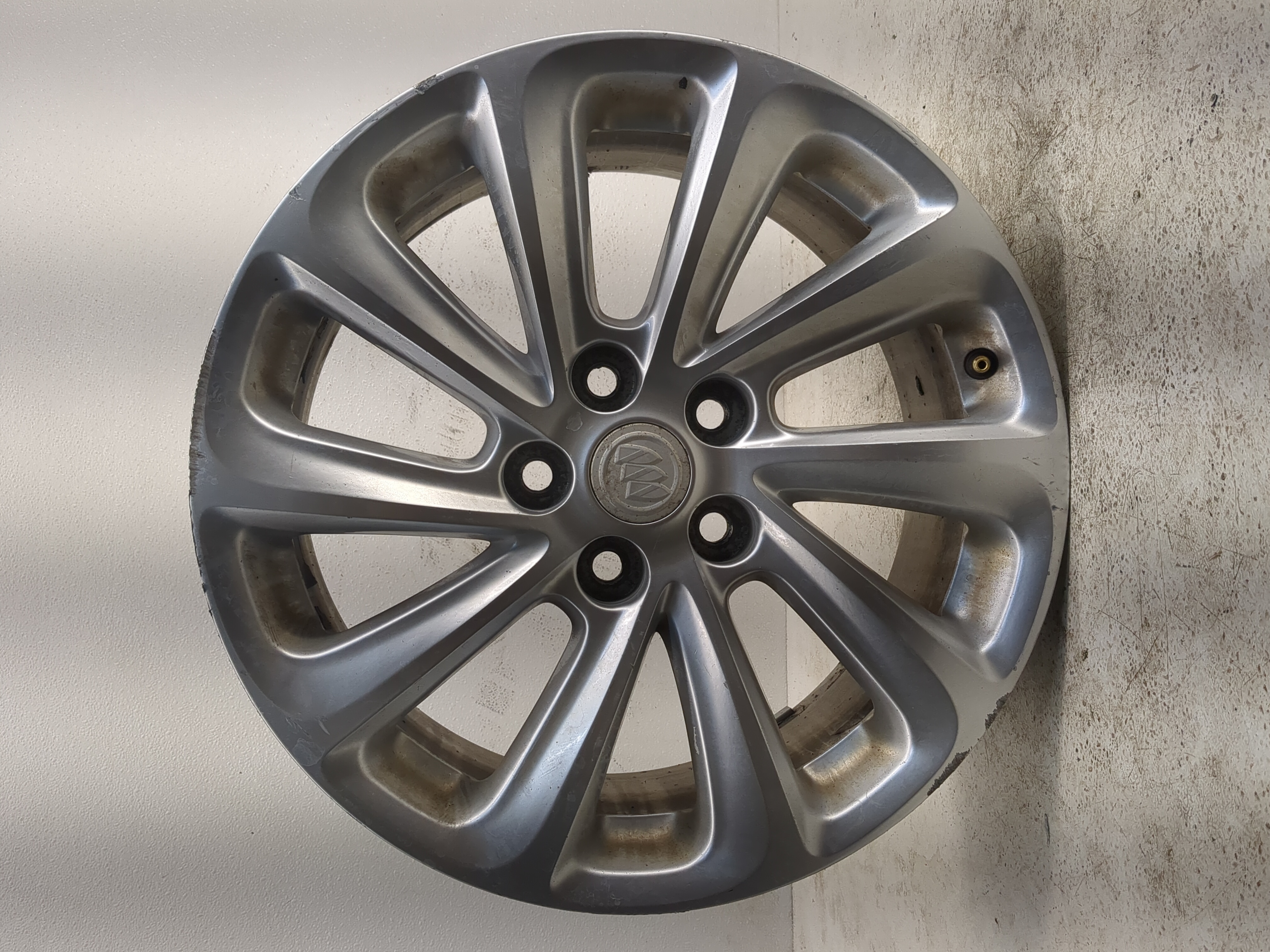 2014-2016 Buick Lacrosse Oem Wheel Rim 1152275 - Oemusedautoparts1.com