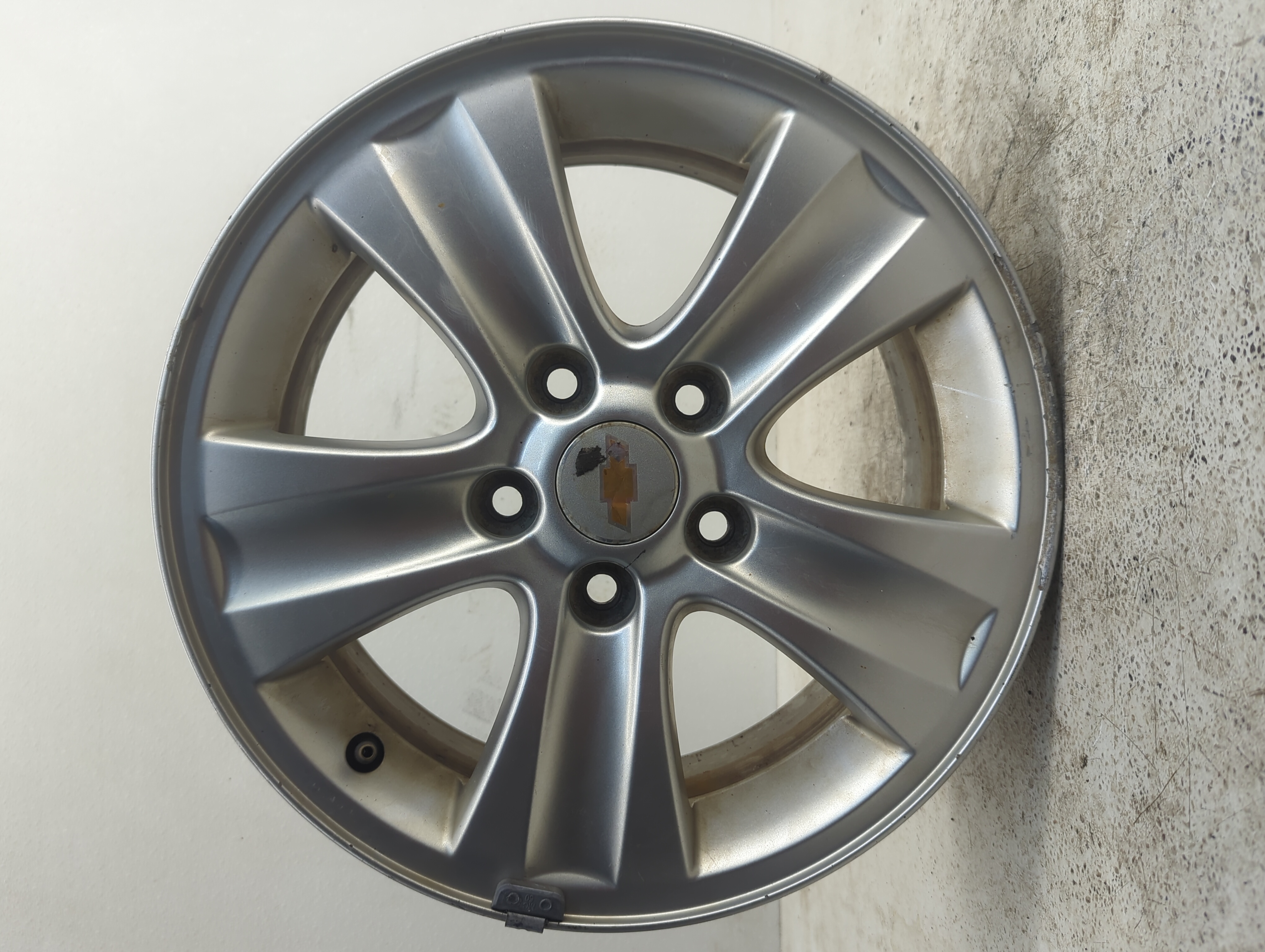 2012-2016 Chevrolet Impala Oem Wheel Rim 1154186 - Oemusedautoparts1.com