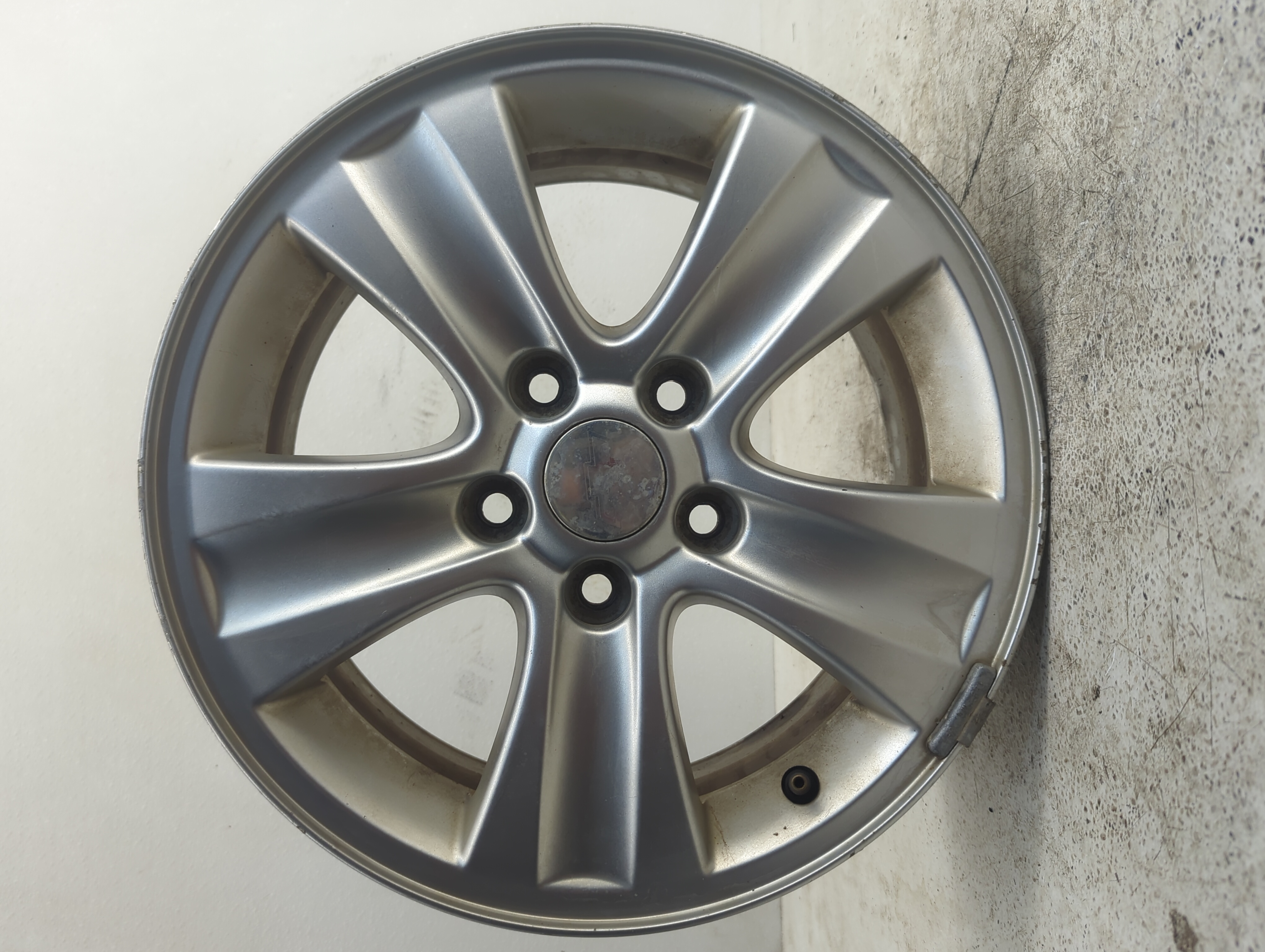 2012-2016 Chevrolet Impala Oem Wheel Rim 1154187 - Oemusedautoparts1.com