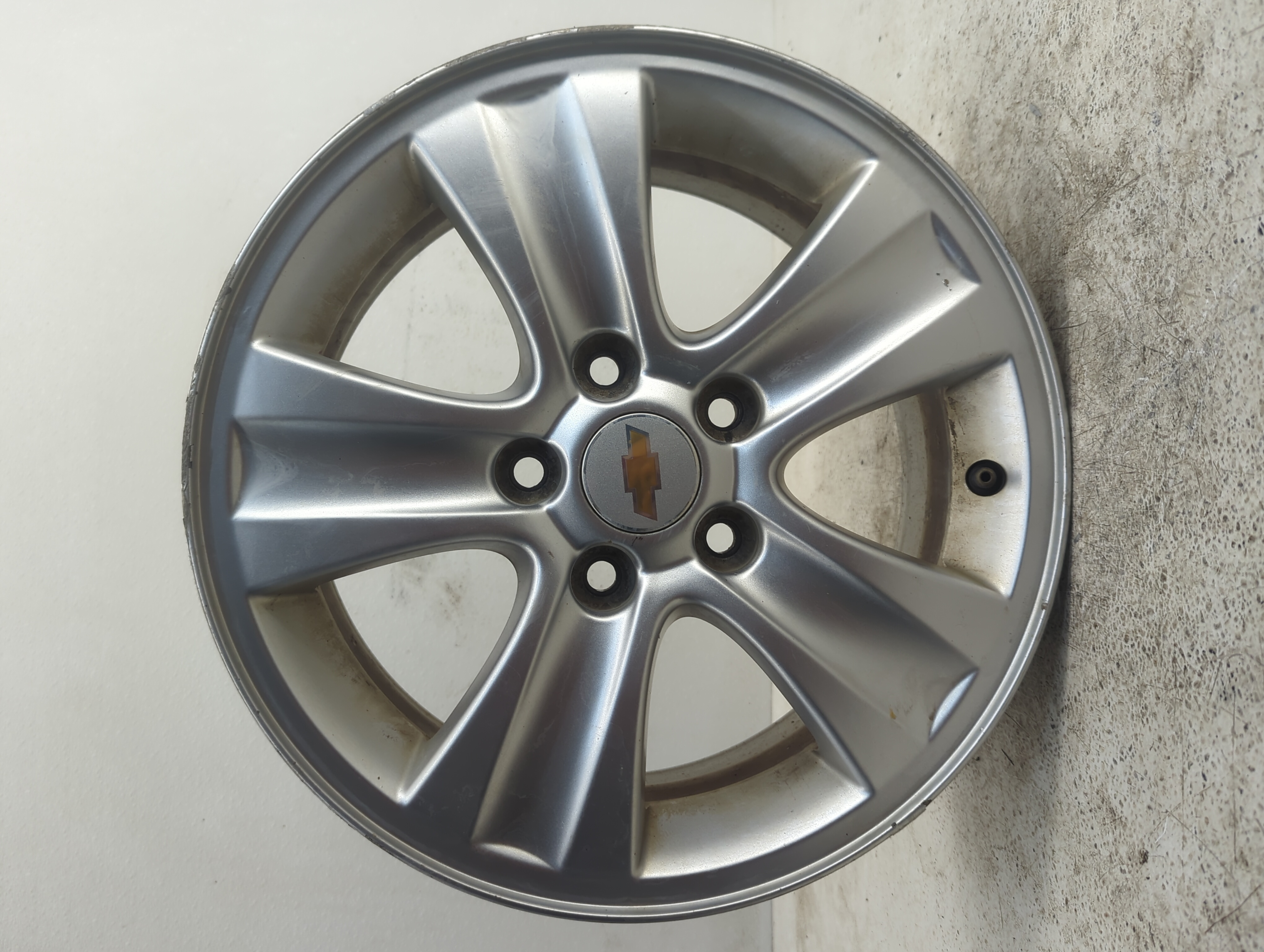 2012-2016 Chevrolet Impala Oem Wheel Rim 1154366 - Oemusedautoparts1.com