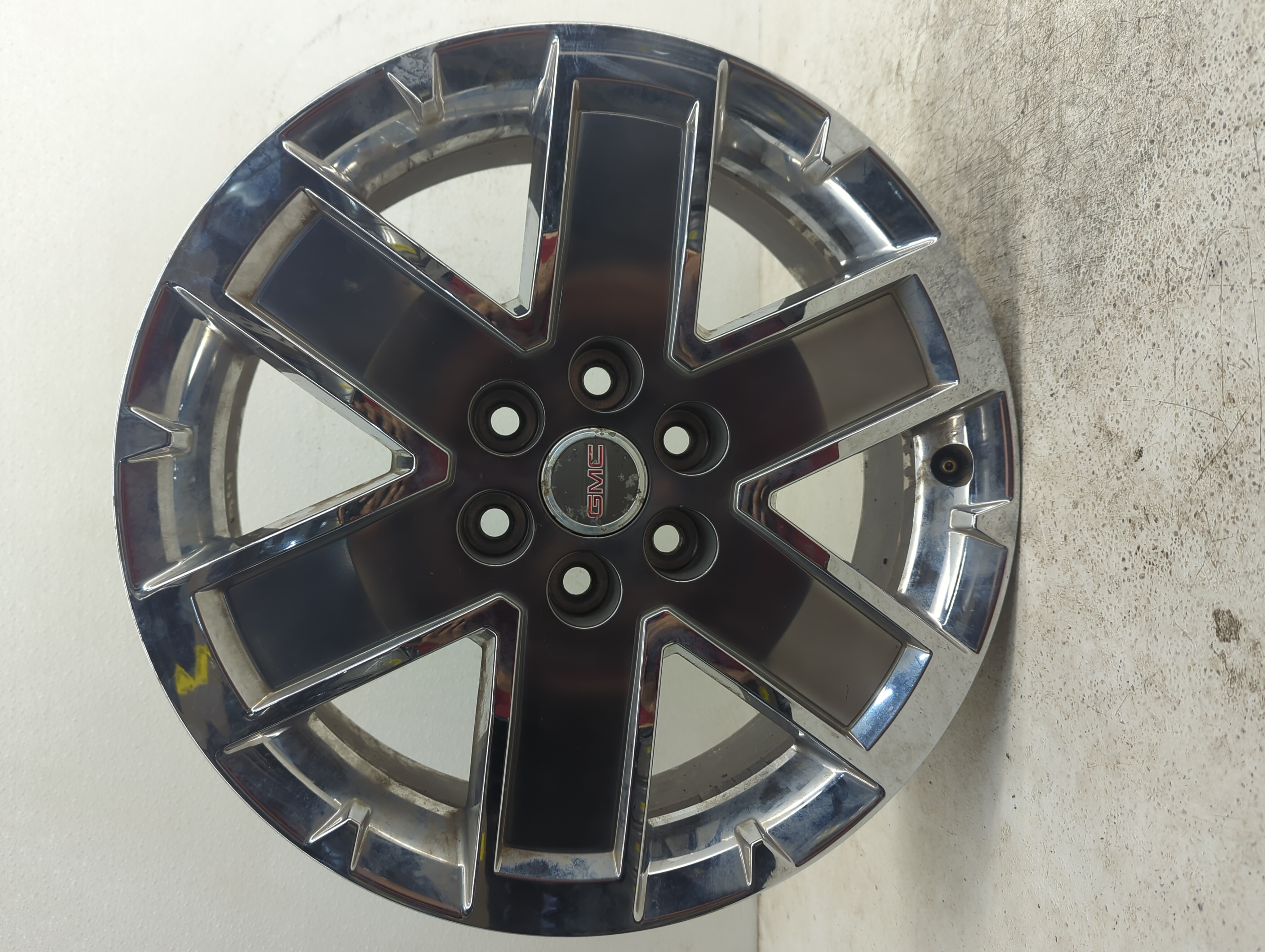 2010-2011 Gmc Acadia Oem Wheel Rim 1154370 - Oemusedautoparts1.com