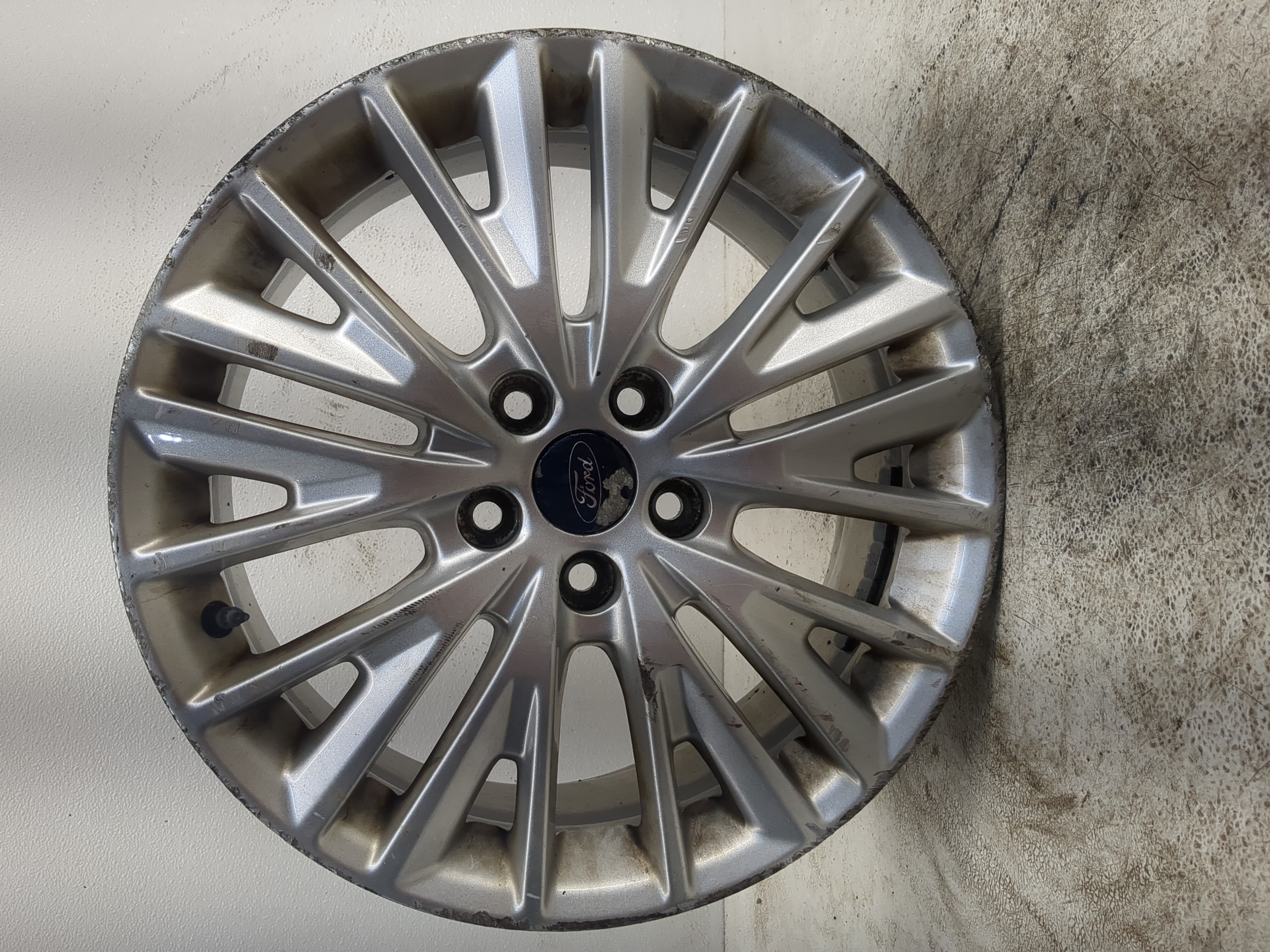 2015-2018 Ford Focus Oem Wheel Rim 1157696 - Oemusedautoparts1.com