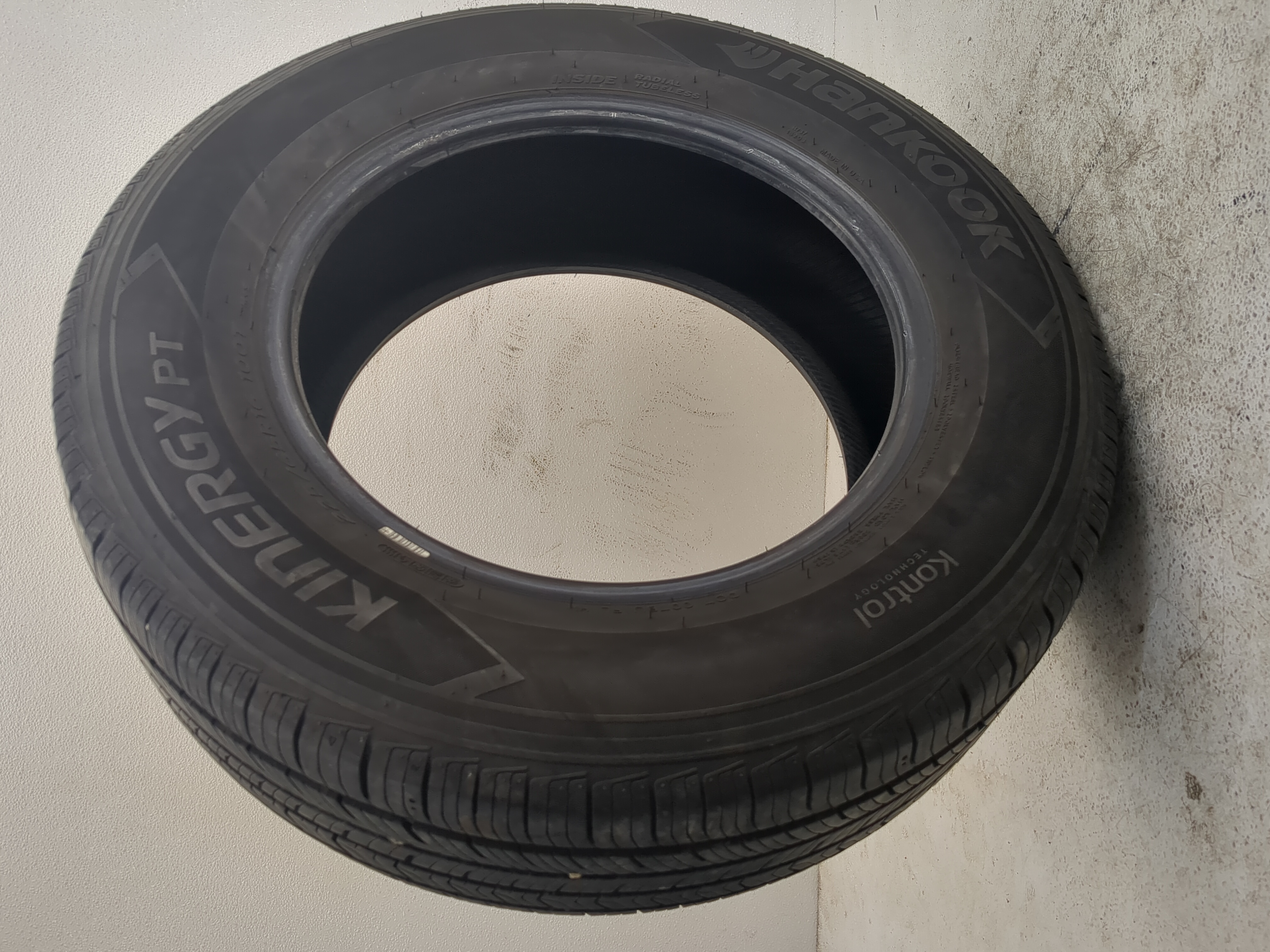 Used Tire 225/65R16 HANKOOK KINERGY PT 100T - Tread Depth 11/32 - Oemusedautoparts1.com