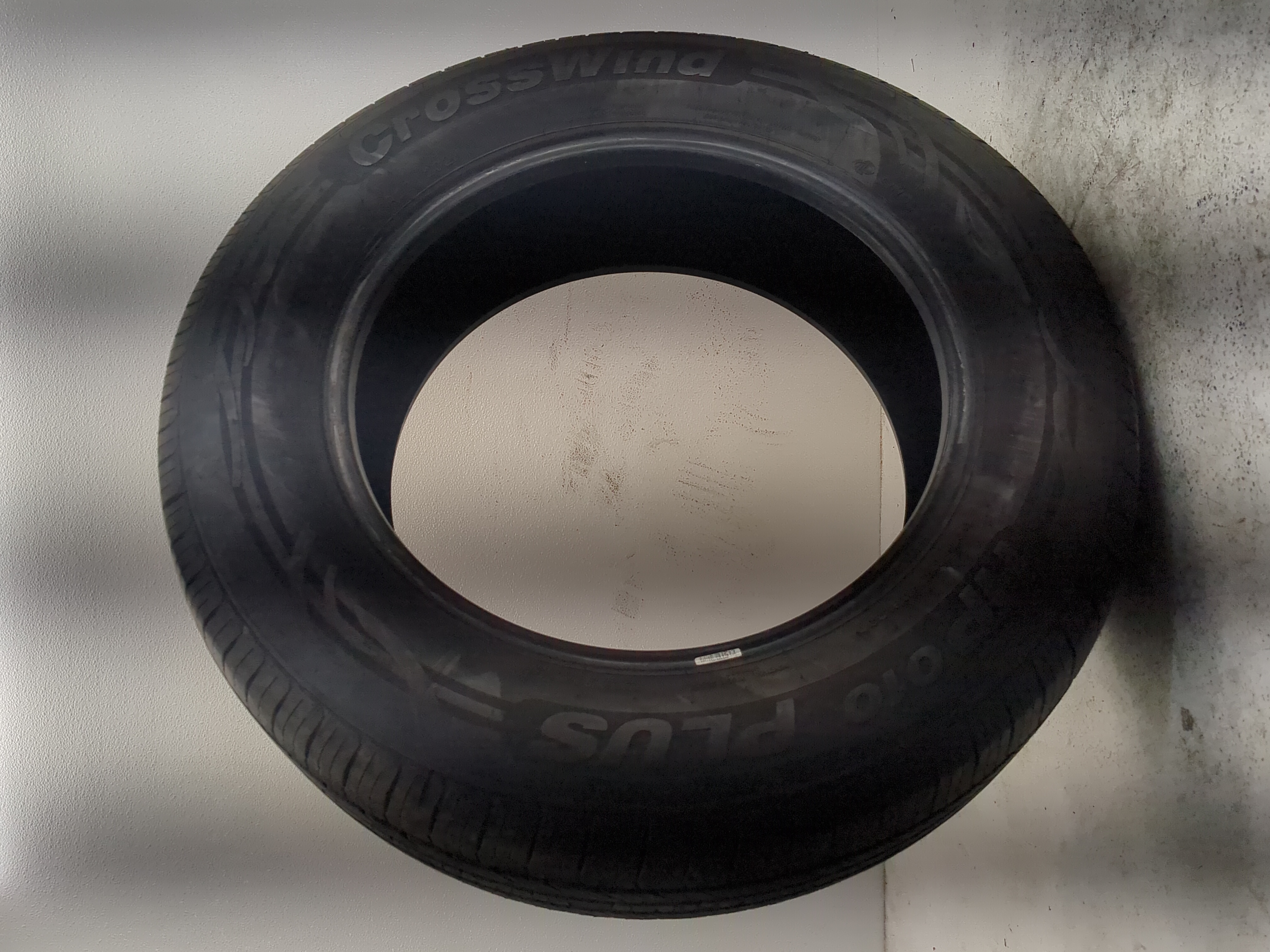 Used Tire 225/65R17 CROSSWIND HP010 PLUS 102H - Tread Depth 9.5/32 - Oemusedautoparts1.com