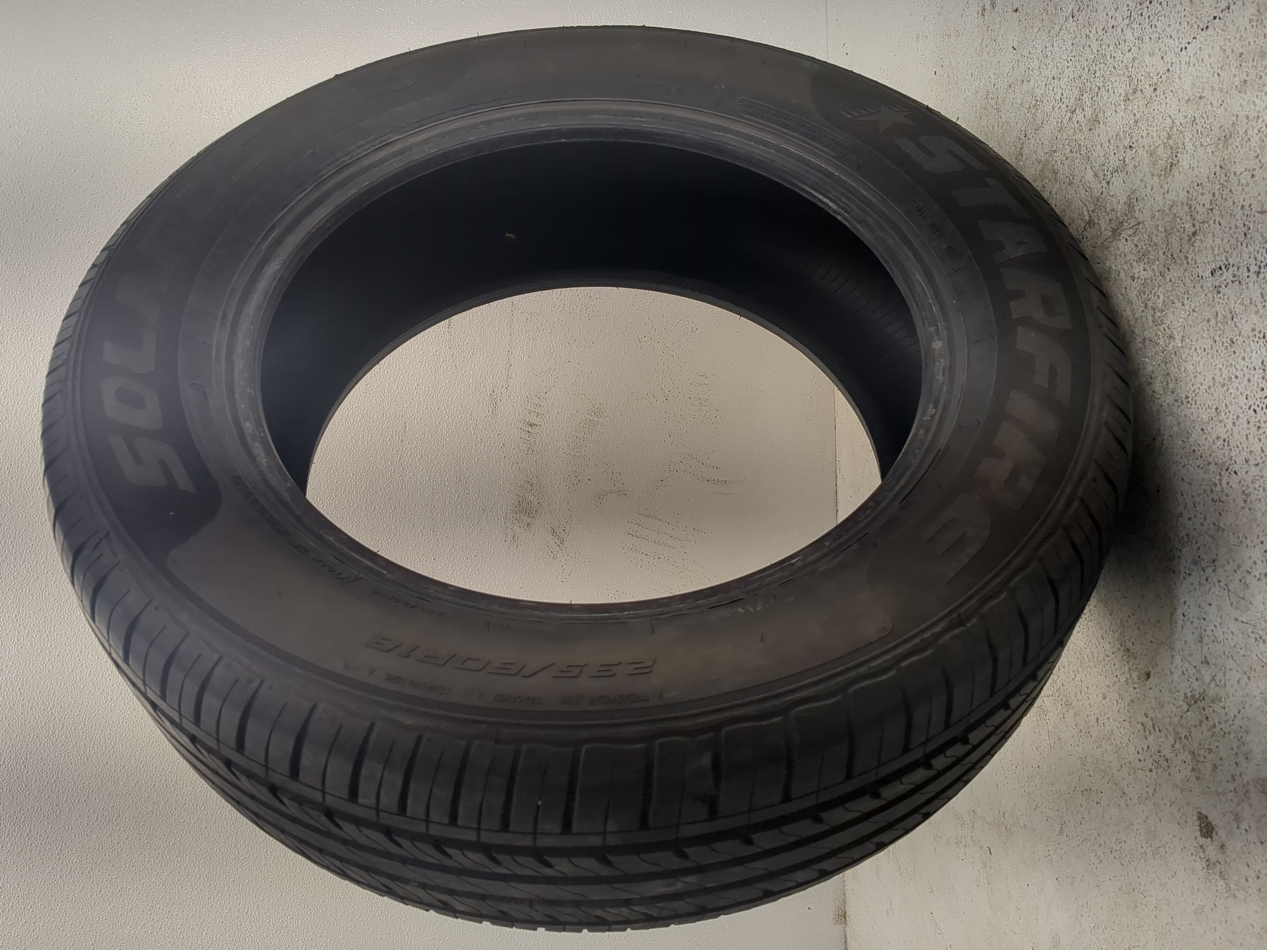 Used Tire 235/60R18 STARFIRE SOLARUS AS 103H - Tread Depth 8/32 - Oemusedautoparts1.com