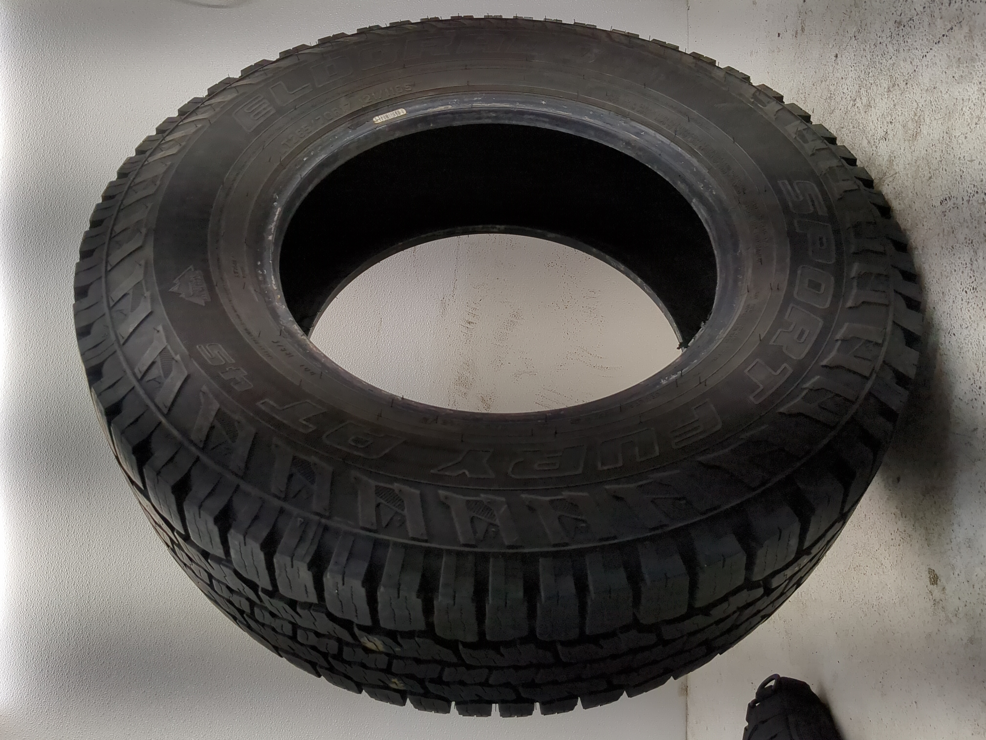Used Tire LT265/75R17 ELDORADO SPORT FURY AT 45 121/118S - Tread Depth 14.5/32 - Oemusedautoparts1.com