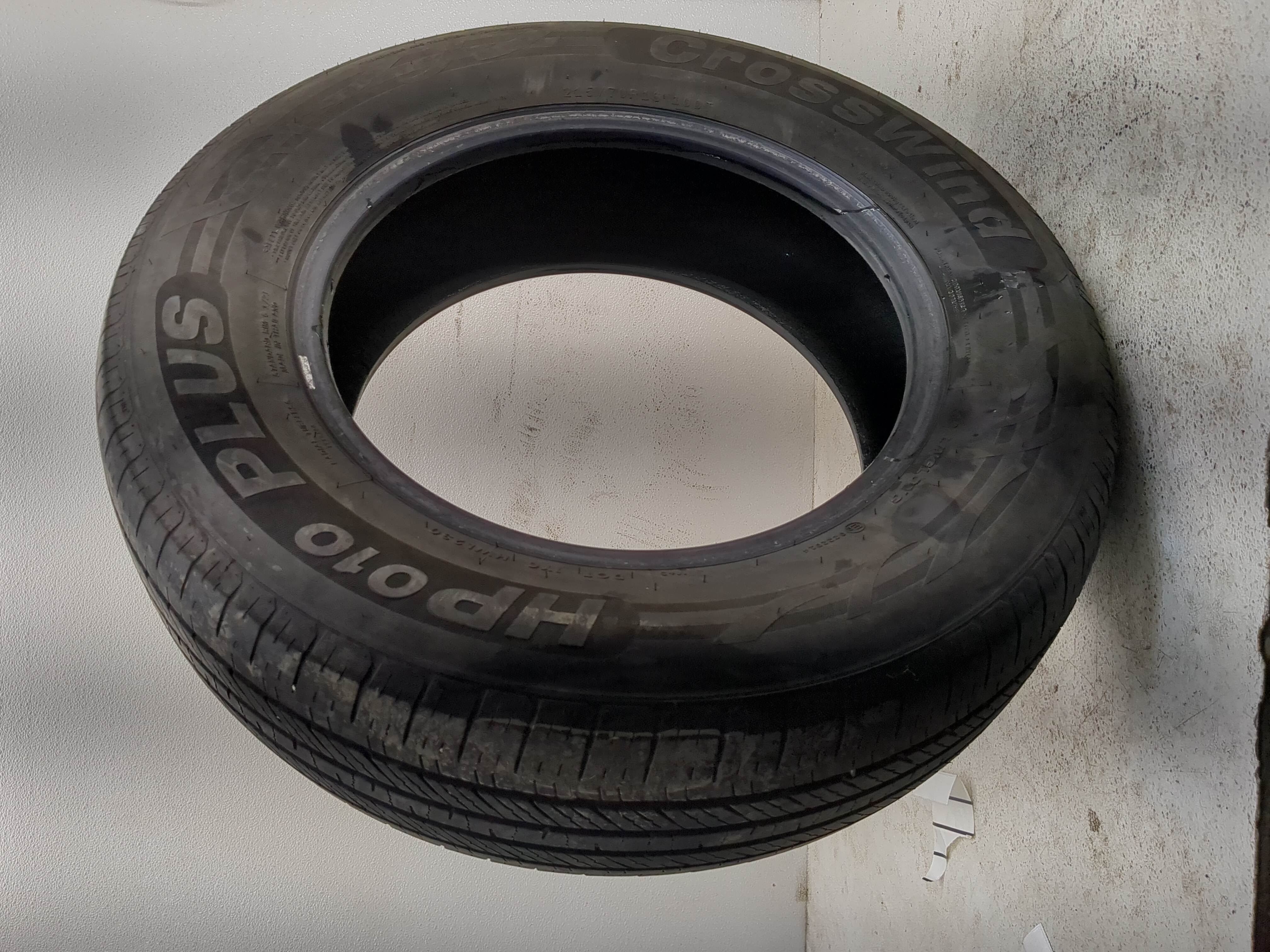 Used Tire 215/70R16 CROSSWIND HP101 PLUS 100T - Tread Depth 5.5/32 - Oemusedautoparts1.com