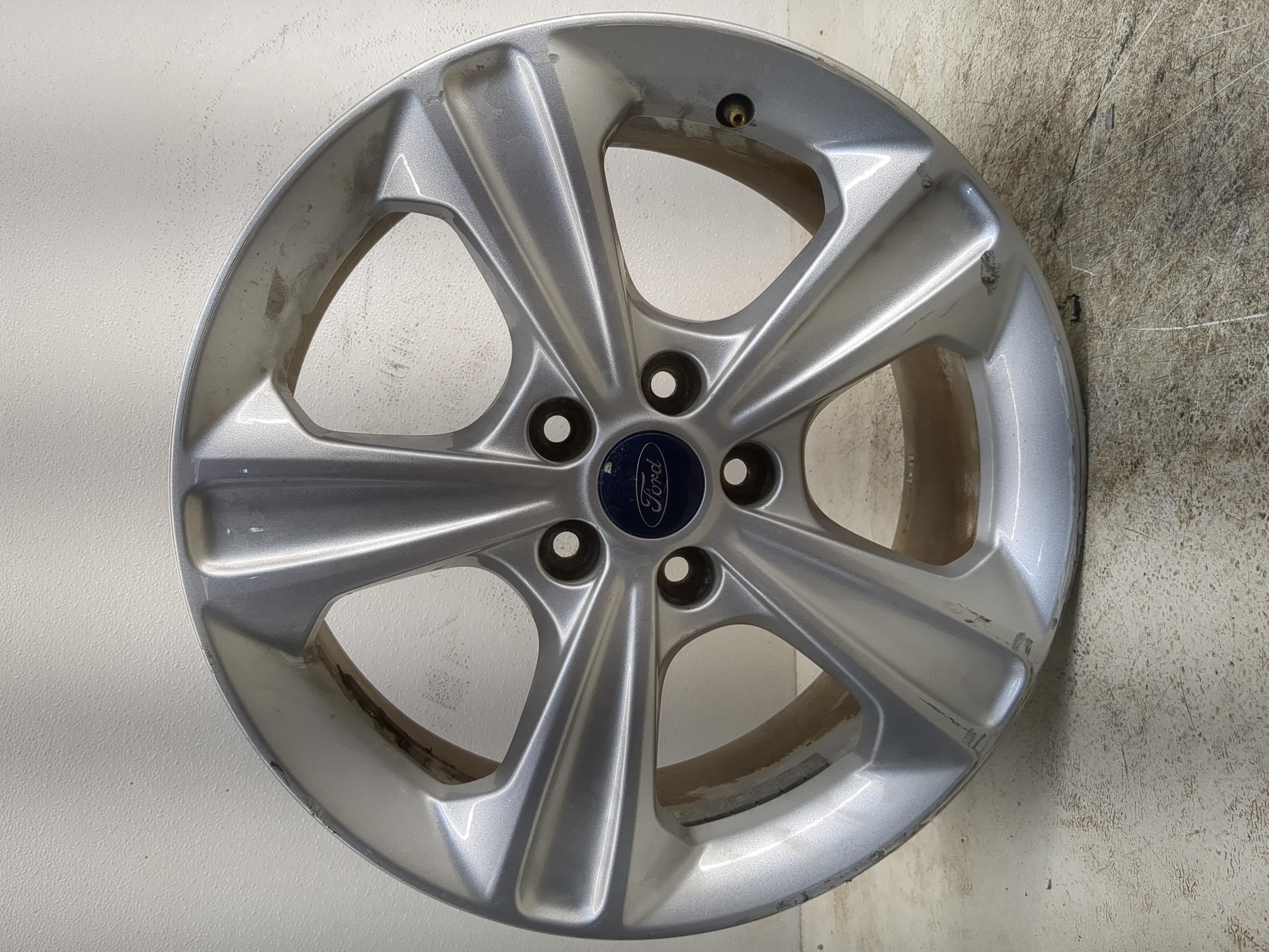 2013-2016 Ford Escape Oem Wheel Rim 1159795 - Oemusedautoparts1.com